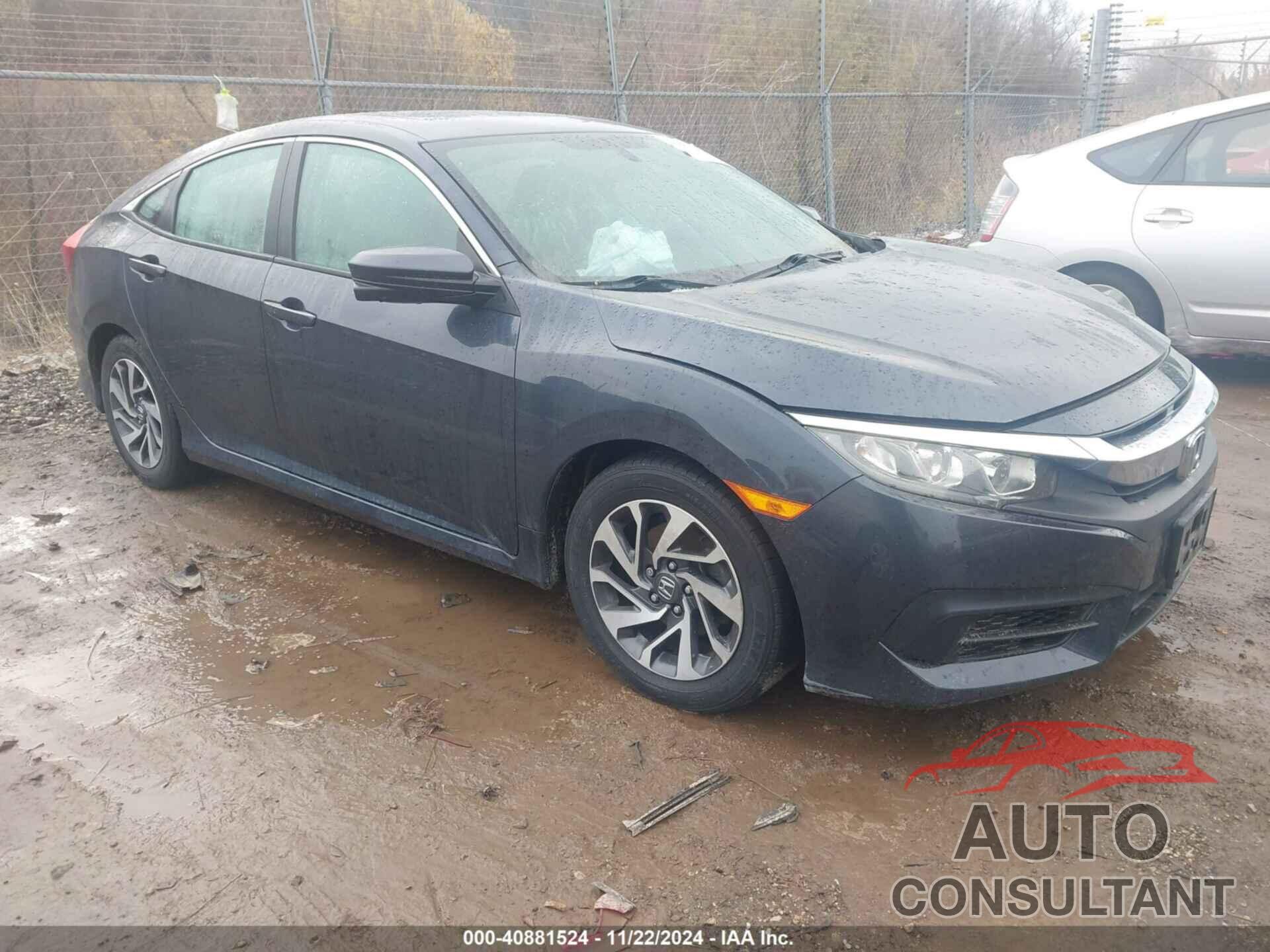HONDA CIVIC 2018 - 19XFC2F77JE035077