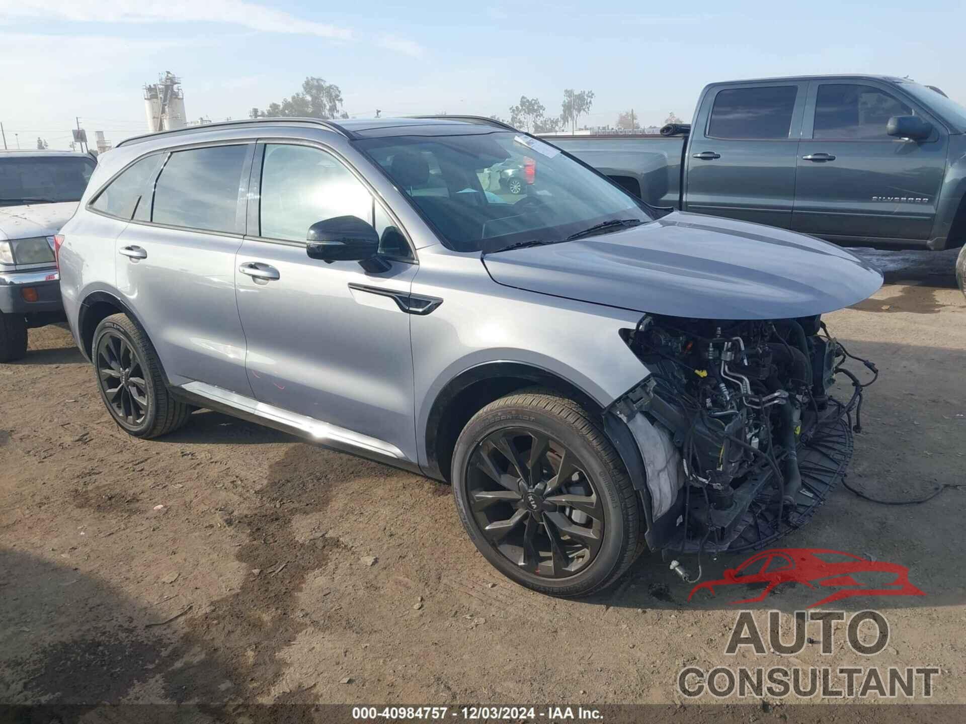 KIA SORENTO 2021 - 5XYRK4LF0MG035694