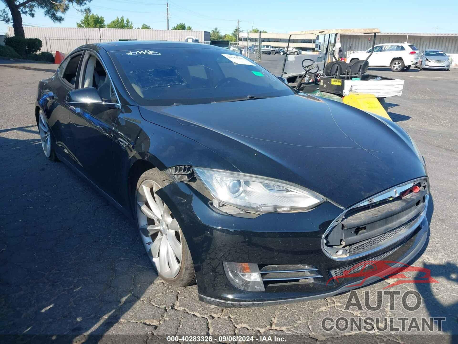 TESLA MODEL S 2013 - 5YJSA1CN9DFP13926