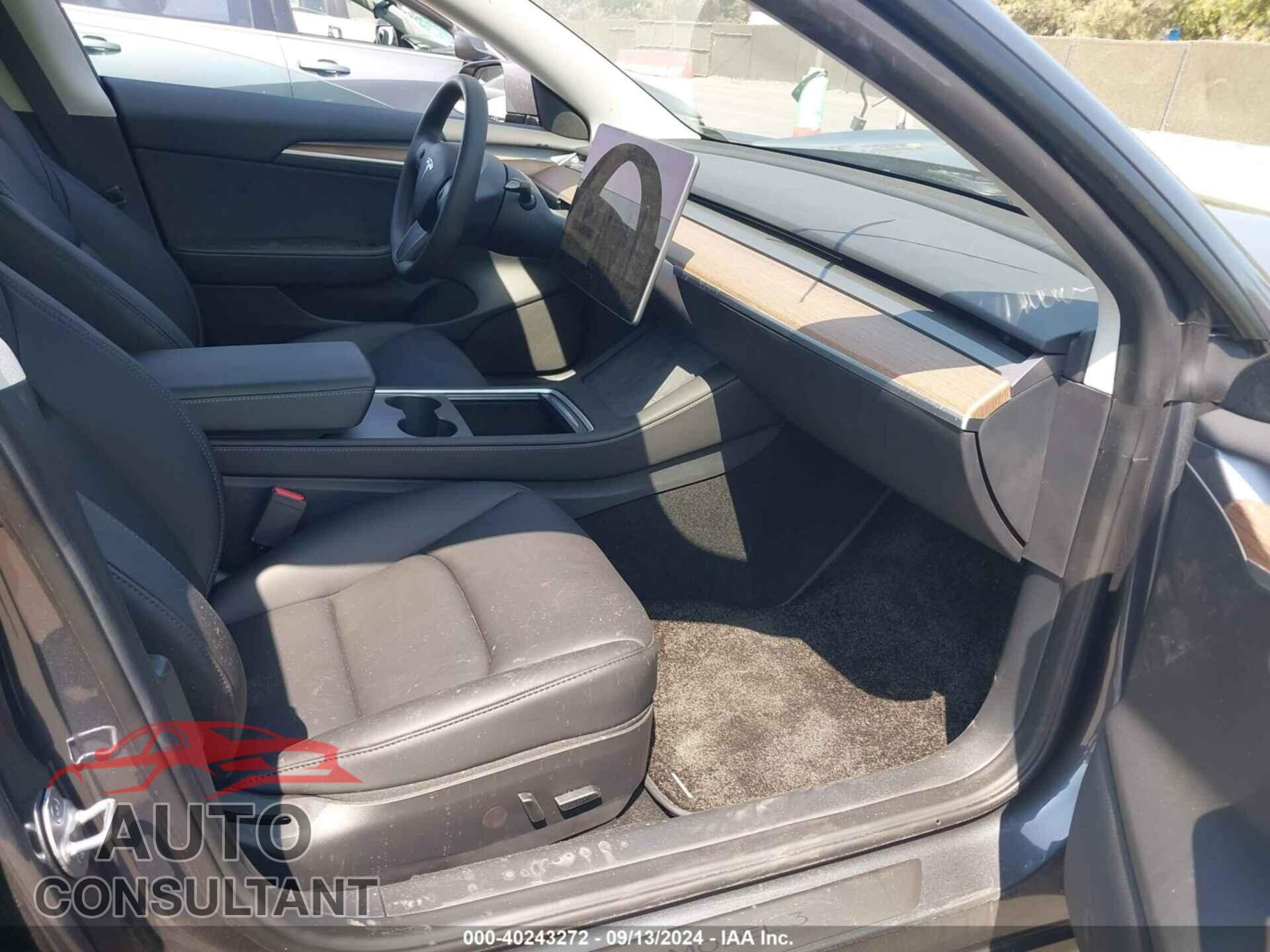 TESLA MODEL 3 2023 - 5YJ3E1EA0PF710811
