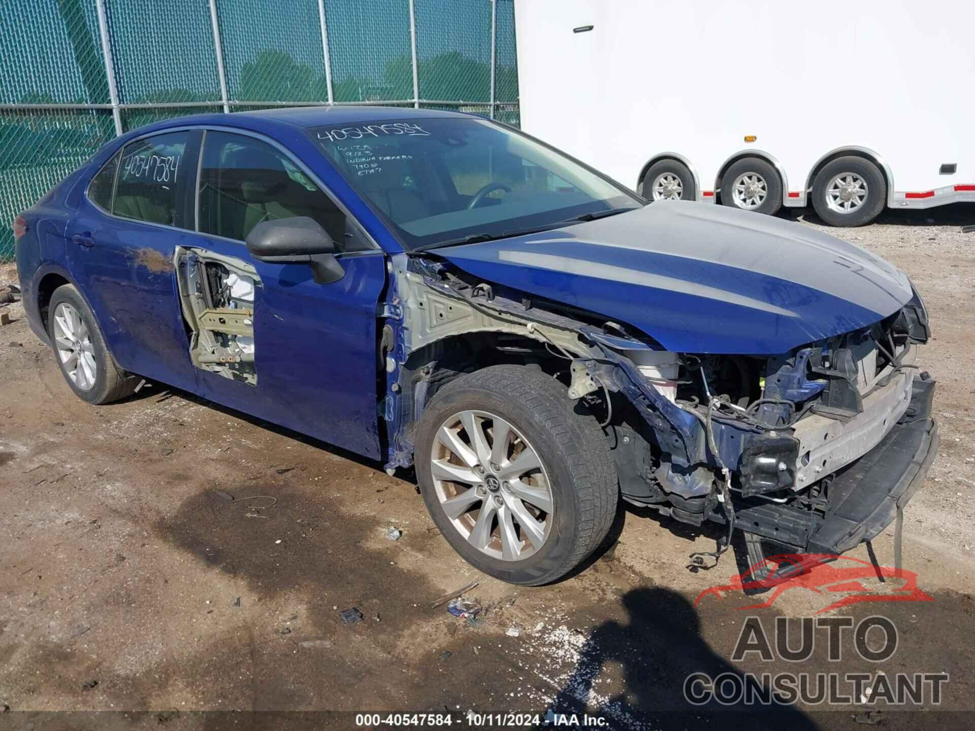TOYOTA CAMRY 2018 - 4T1B11HKXJU552578