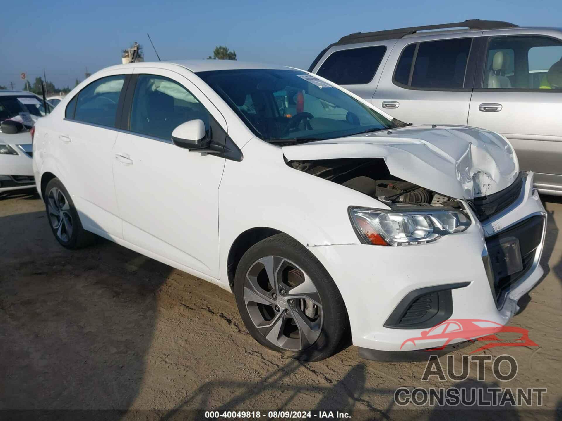 CHEVROLET SONIC 2018 - 1G1JF5SB1J4130239