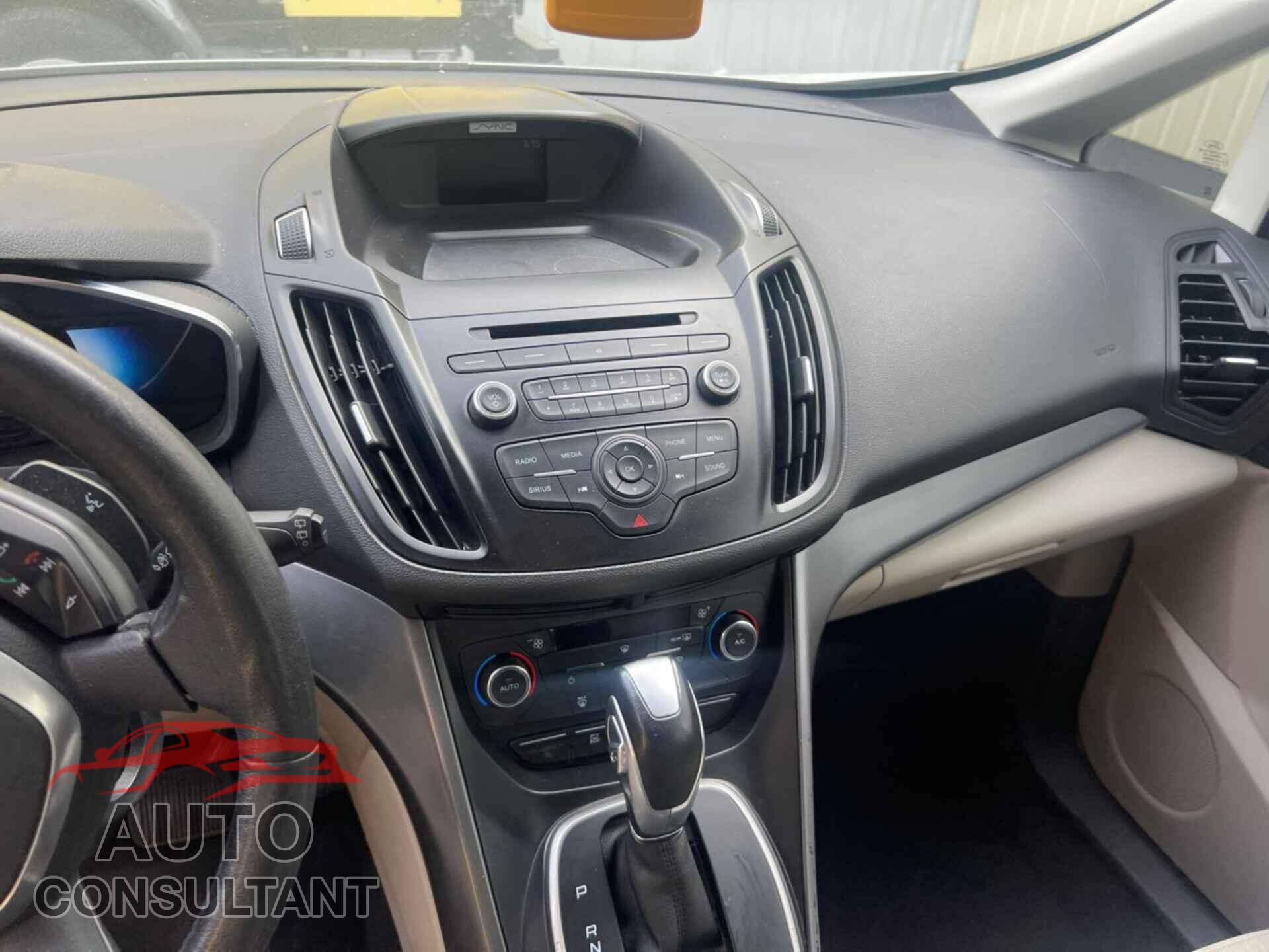 FORD C-MAX 2017 - 1FADP5AU0HL111059
