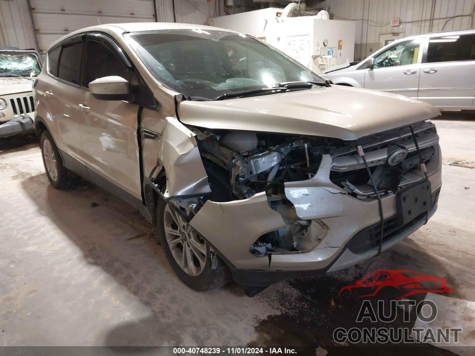 FORD ESCAPE 2017 - 1FMCU9G98HUC82608