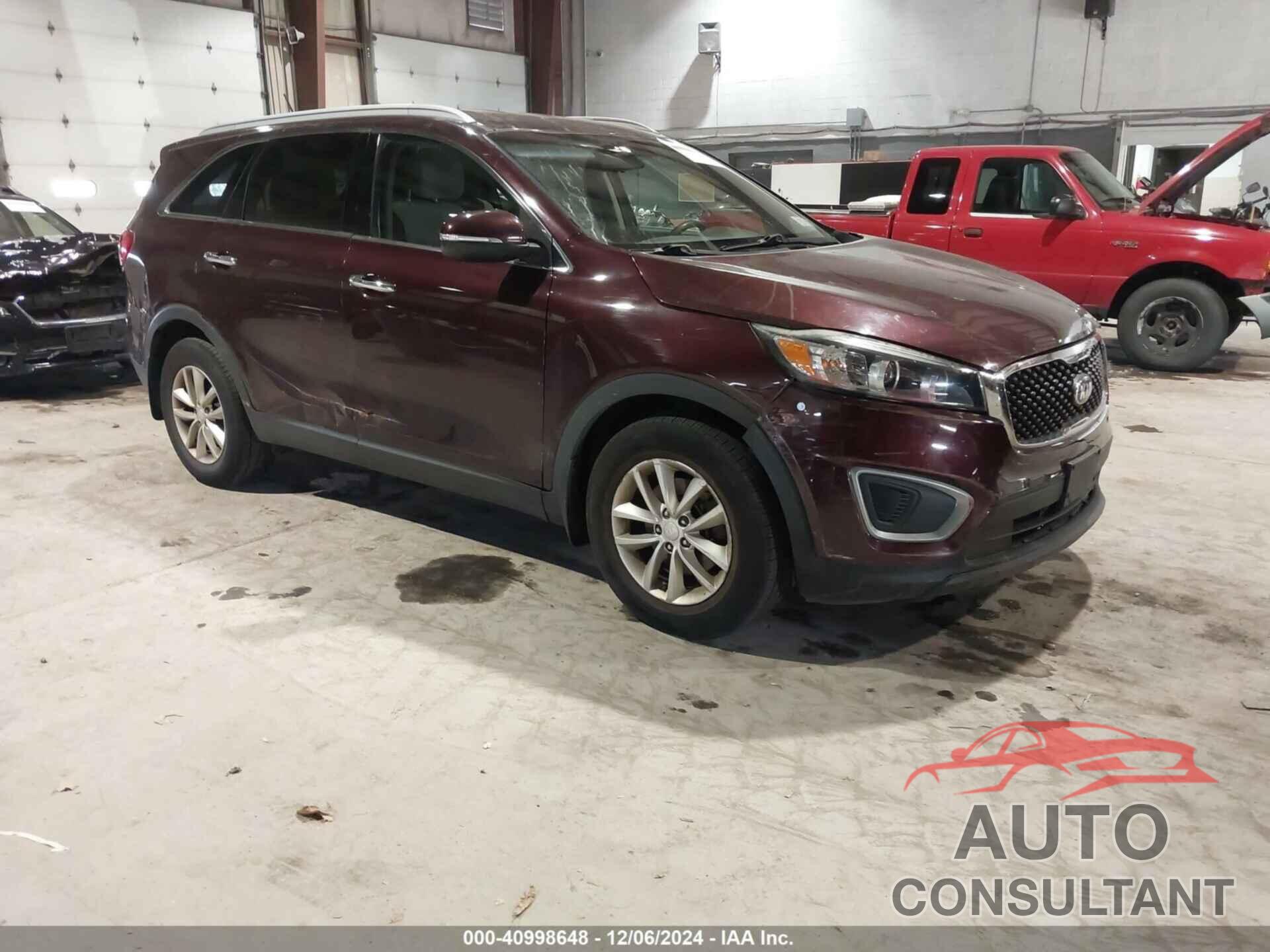 KIA SORENTO 2017 - 5XYPG4A33HG202797