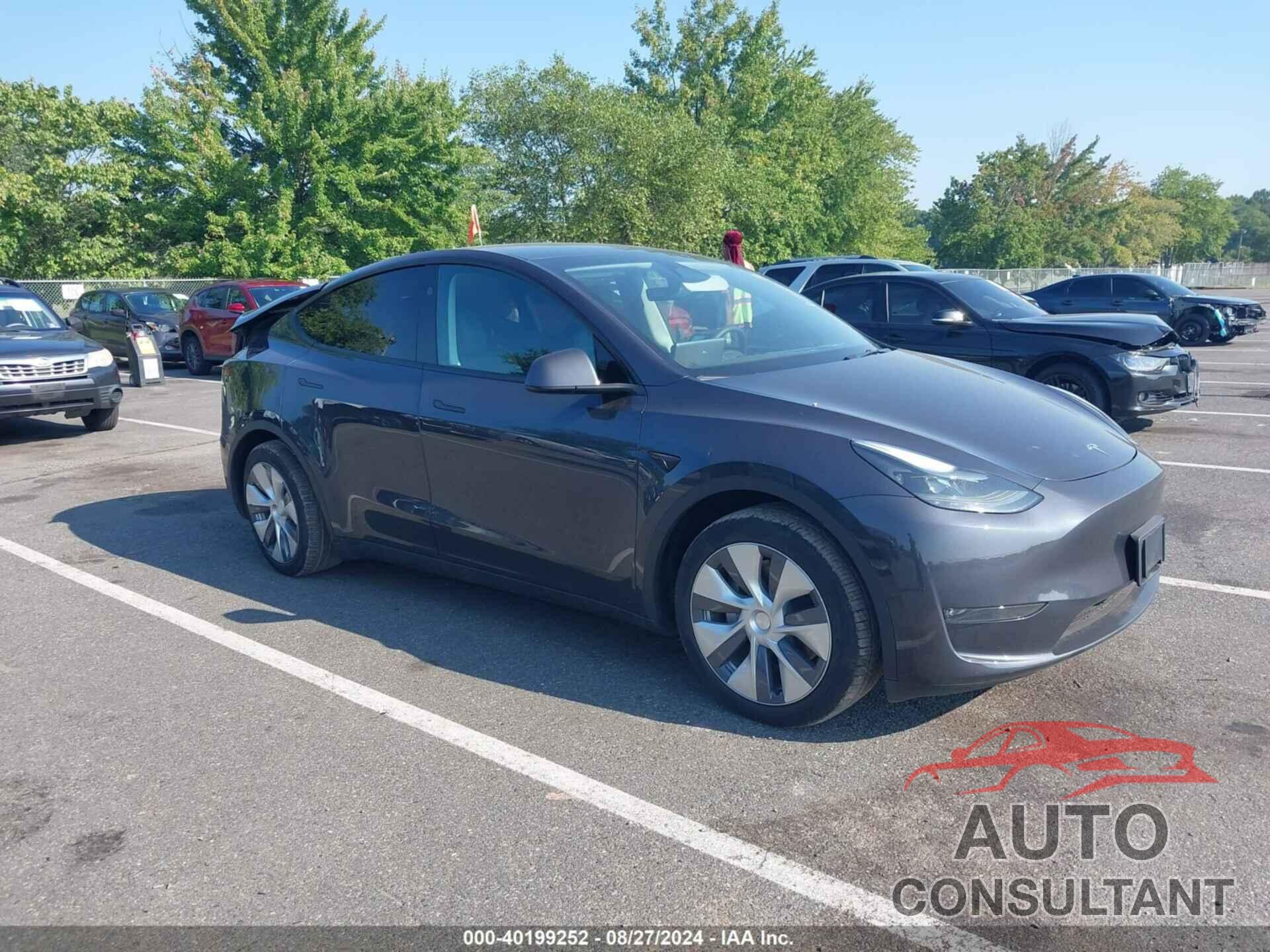 TESLA MODEL Y 2024 - 7SAYGDEEXRA263444