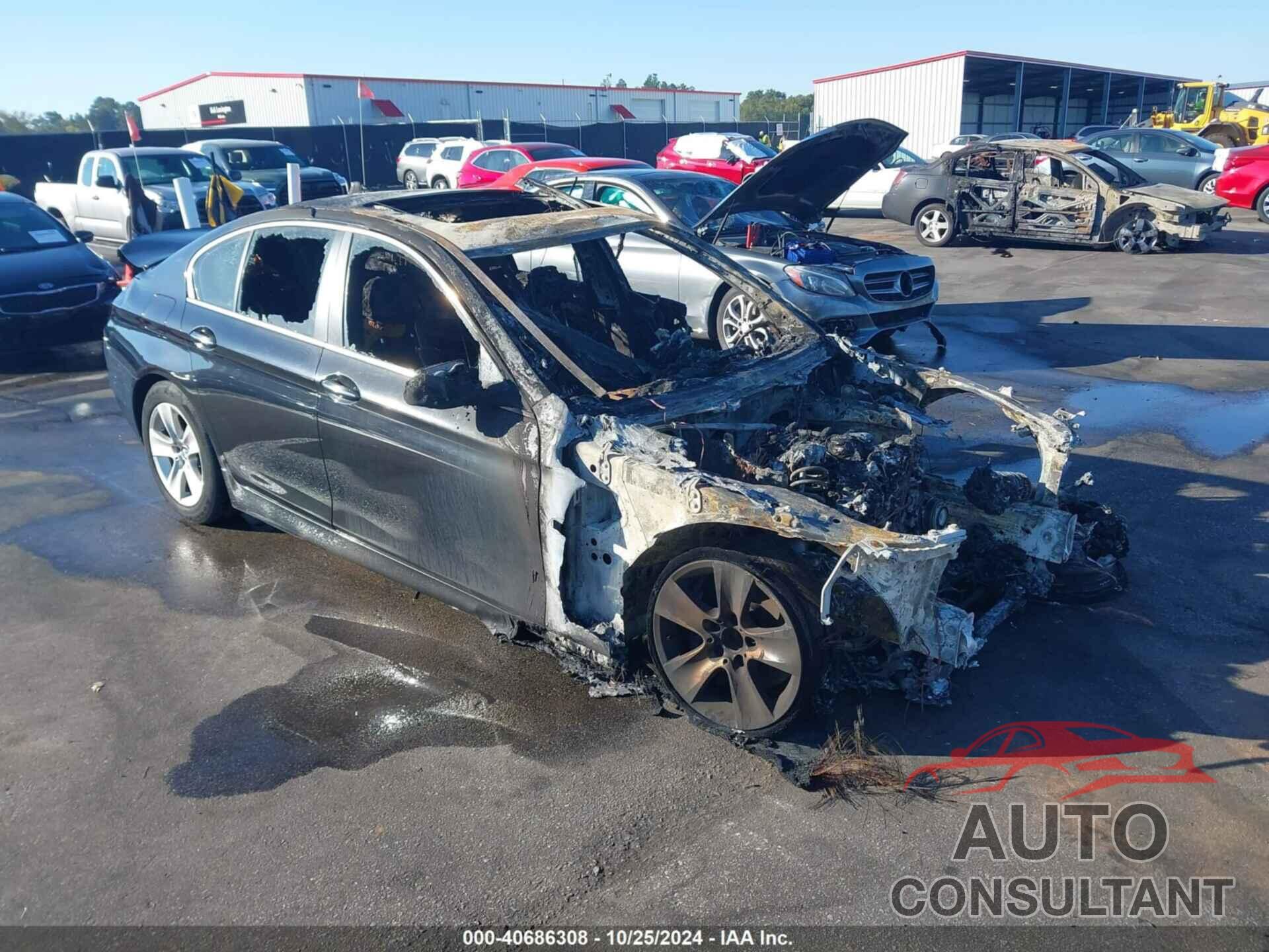 BMW 528I 2013 - WBAXG5C54DDY32791