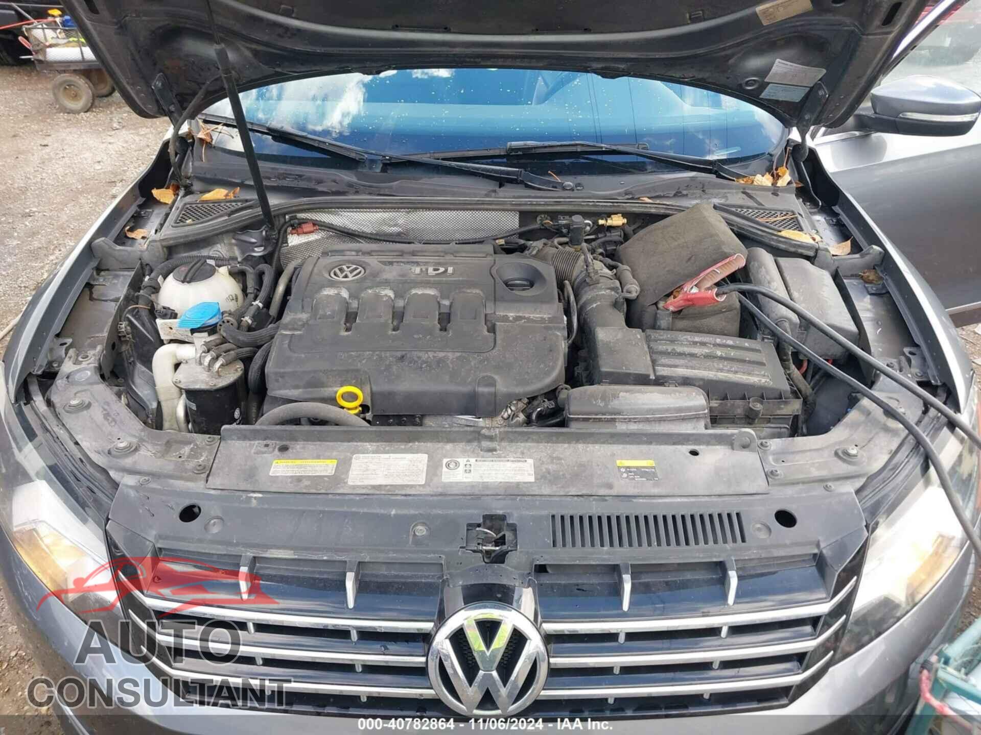 VOLKSWAGEN PASSAT 2015 - 1VWCV7A35FC065690