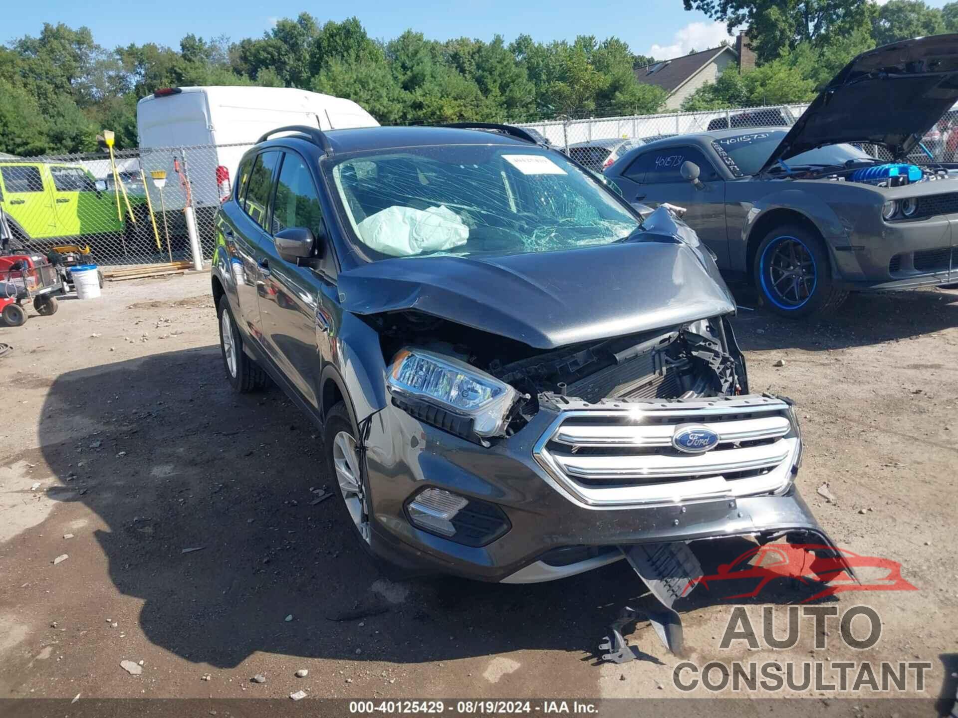 FORD ESCAPE 2018 - 1FMCU0GD6JUB40411