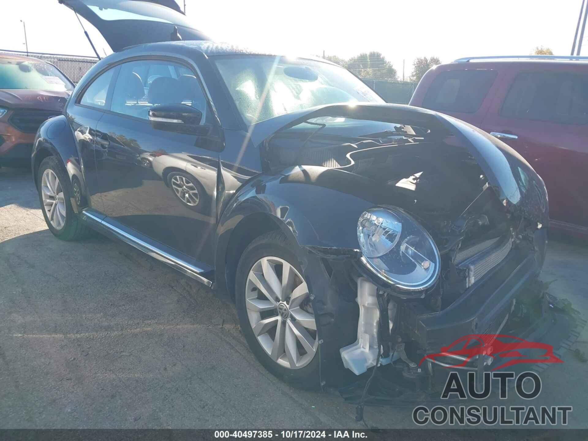 VOLKSWAGEN BEETLE 2017 - 3VWF17AT7HM628152