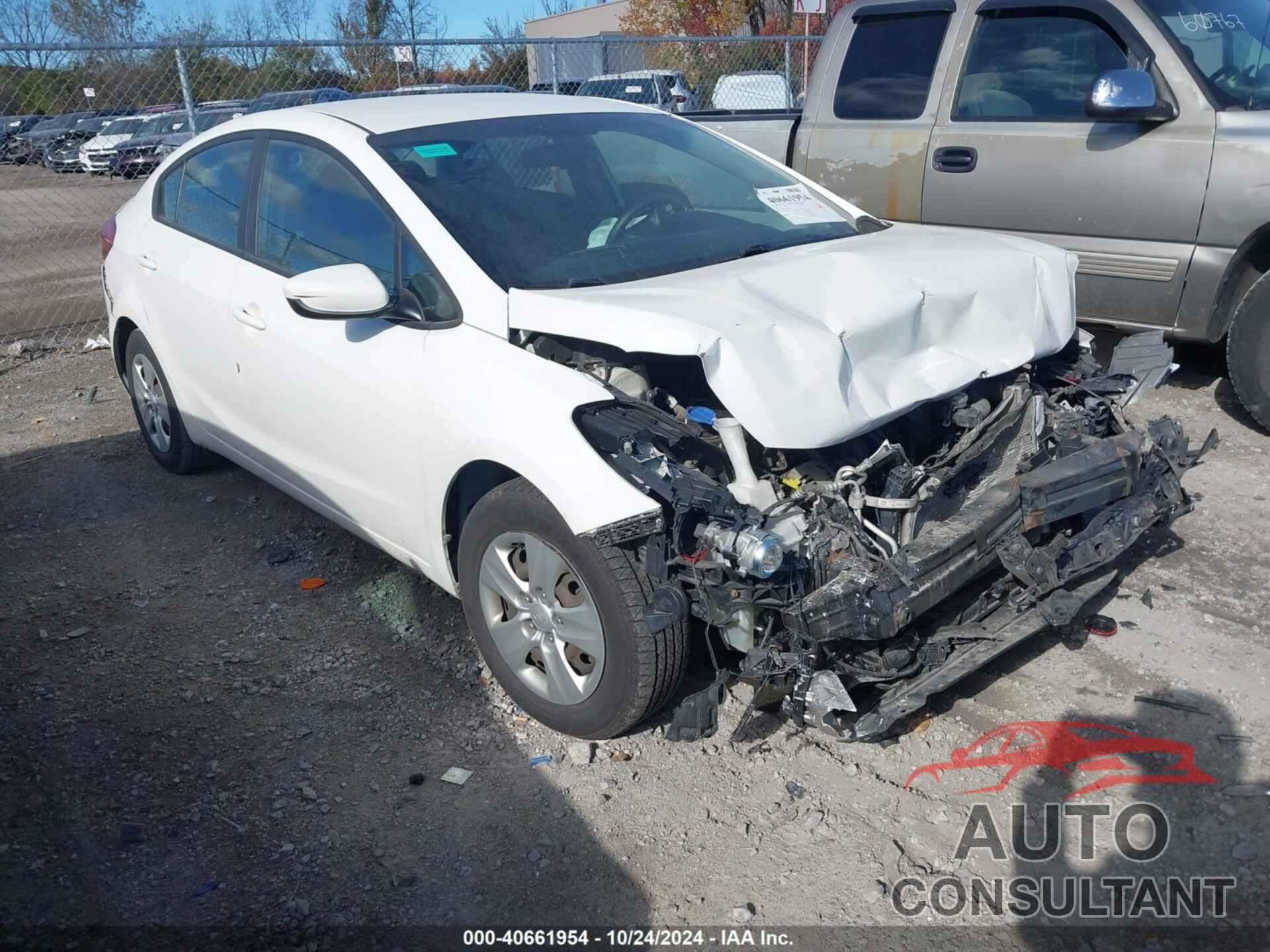 KIA FORTE 2018 - 3KPFK4A72JE232681