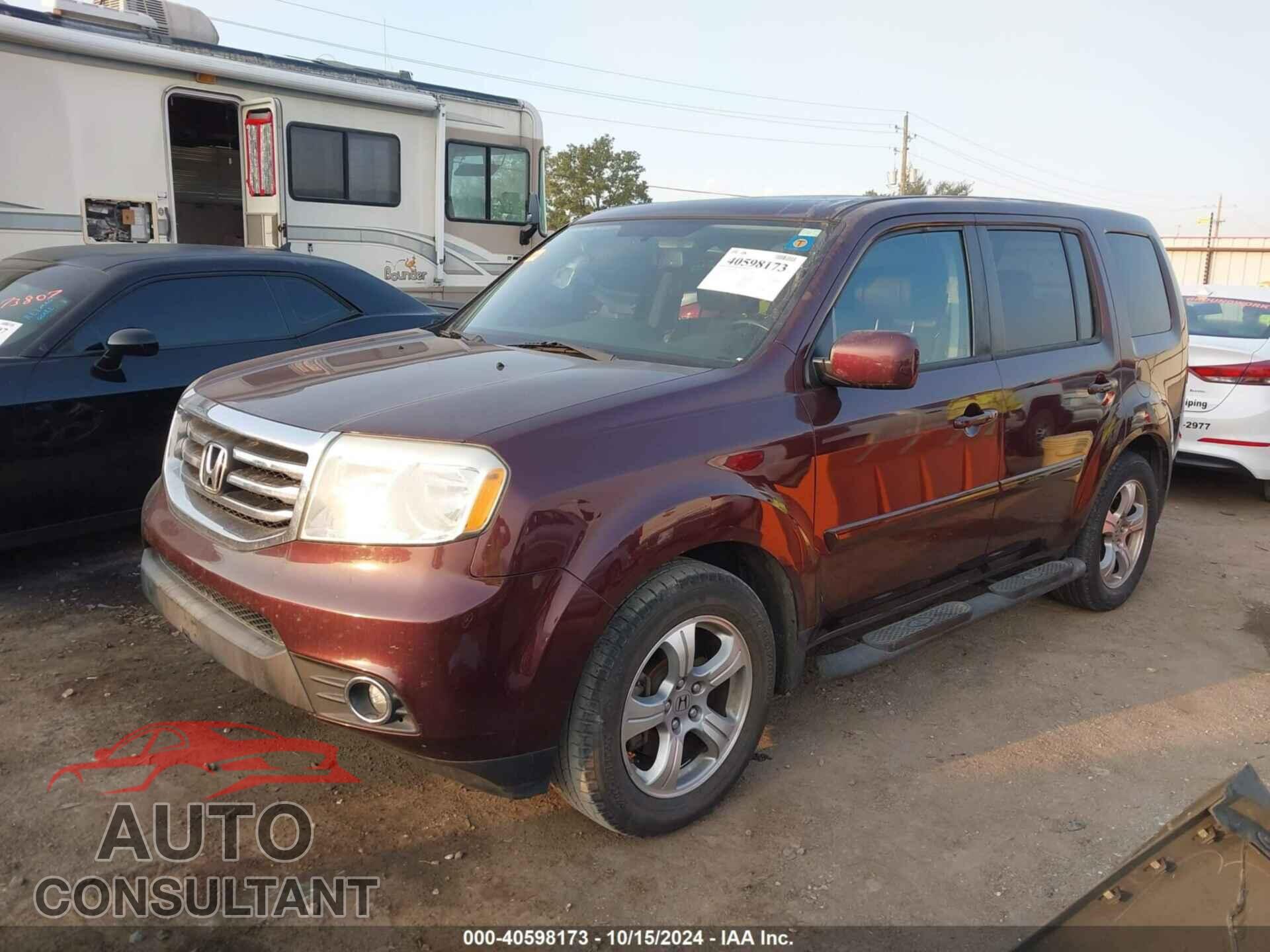HONDA PILOT 2015 - 5FNYF3H54FB011273