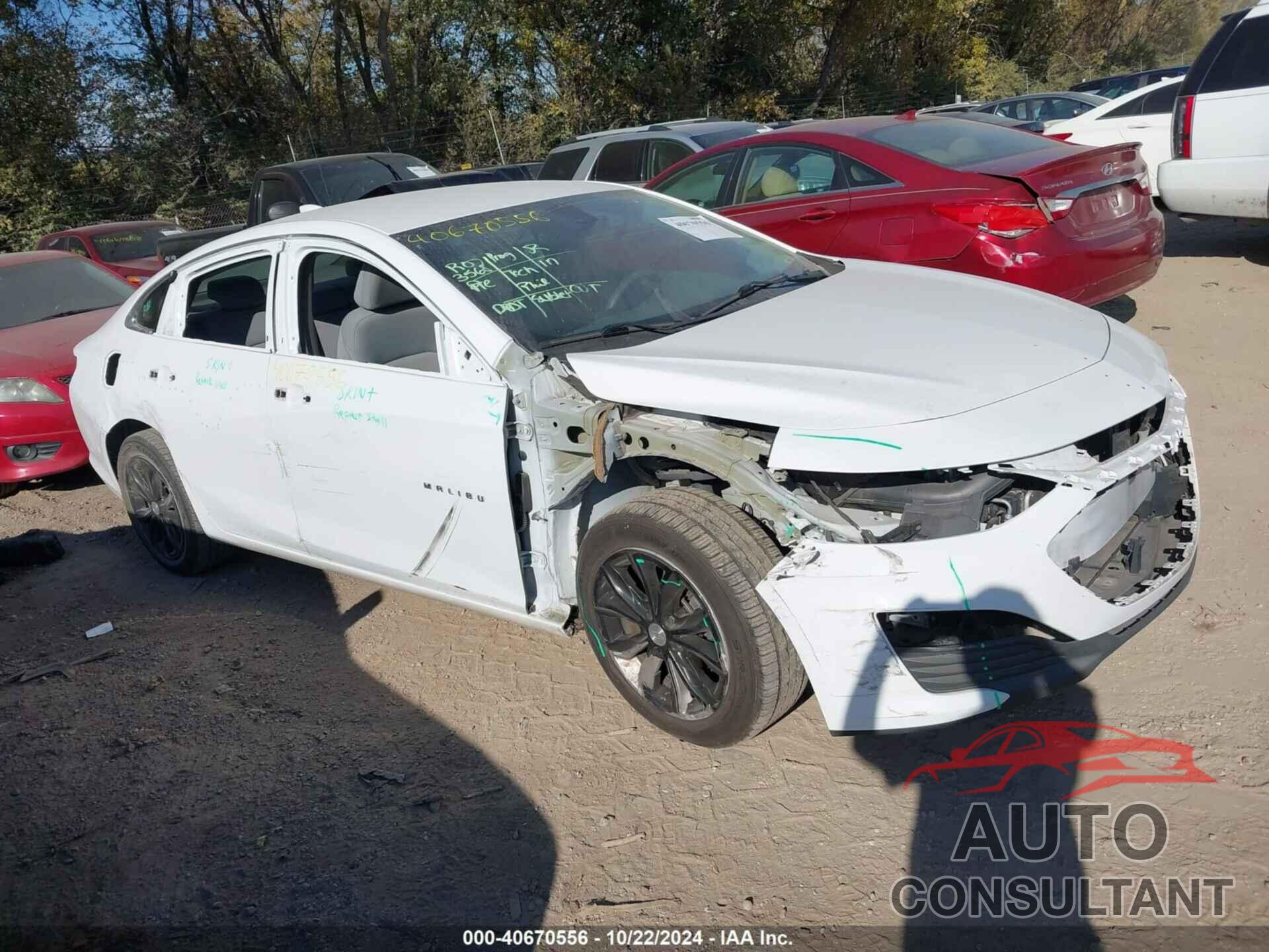 CHEVROLET MALIBU 2020 - 1G1ZD5ST2LF057911