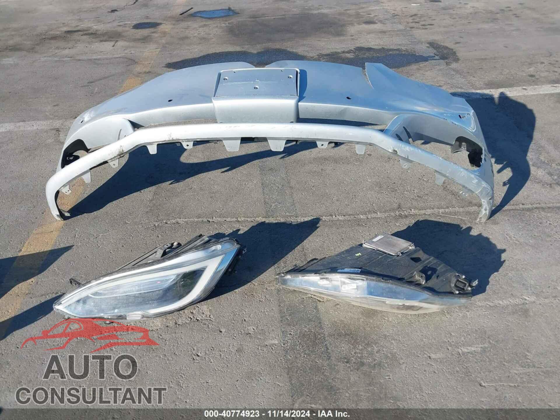 TESLA MODEL S 2017 - 5YJSA1E17HF184444