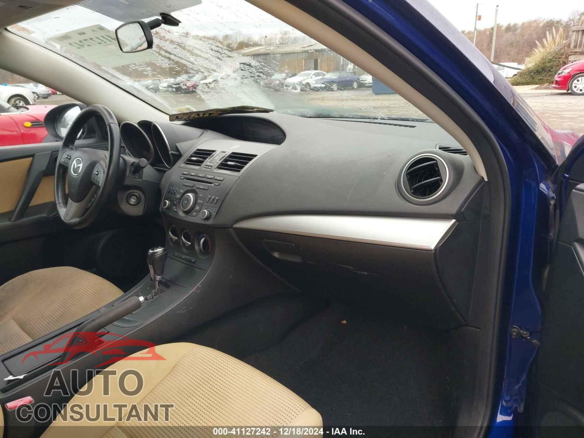 MAZDA MAZDA3 2012 - JM1BL1L88C1564954