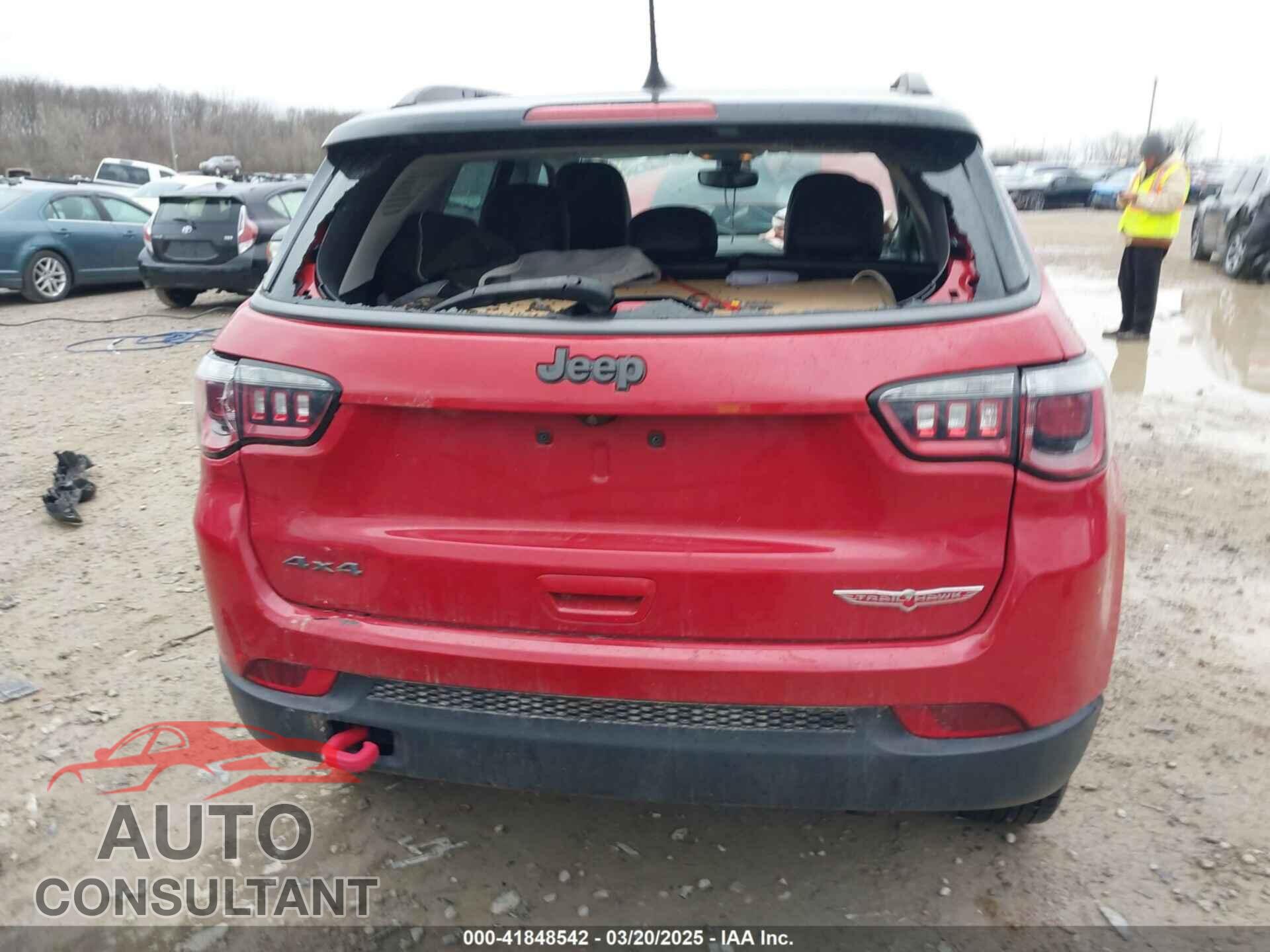 JEEP COMPASS 2018 - 3C4NJDDB2JT441865