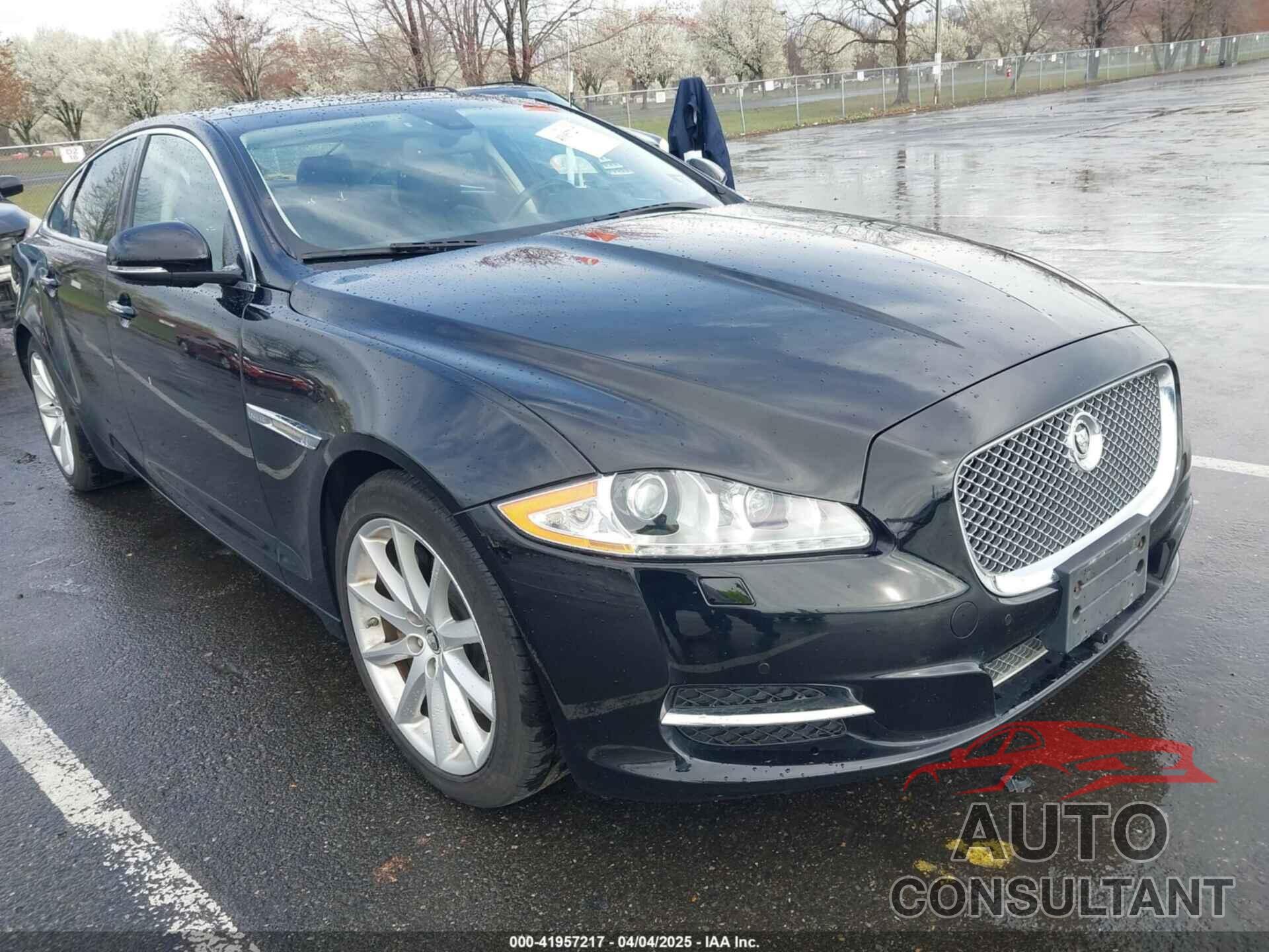 JAGUAR XJ 2011 - SAJWA1CB8BLV12389