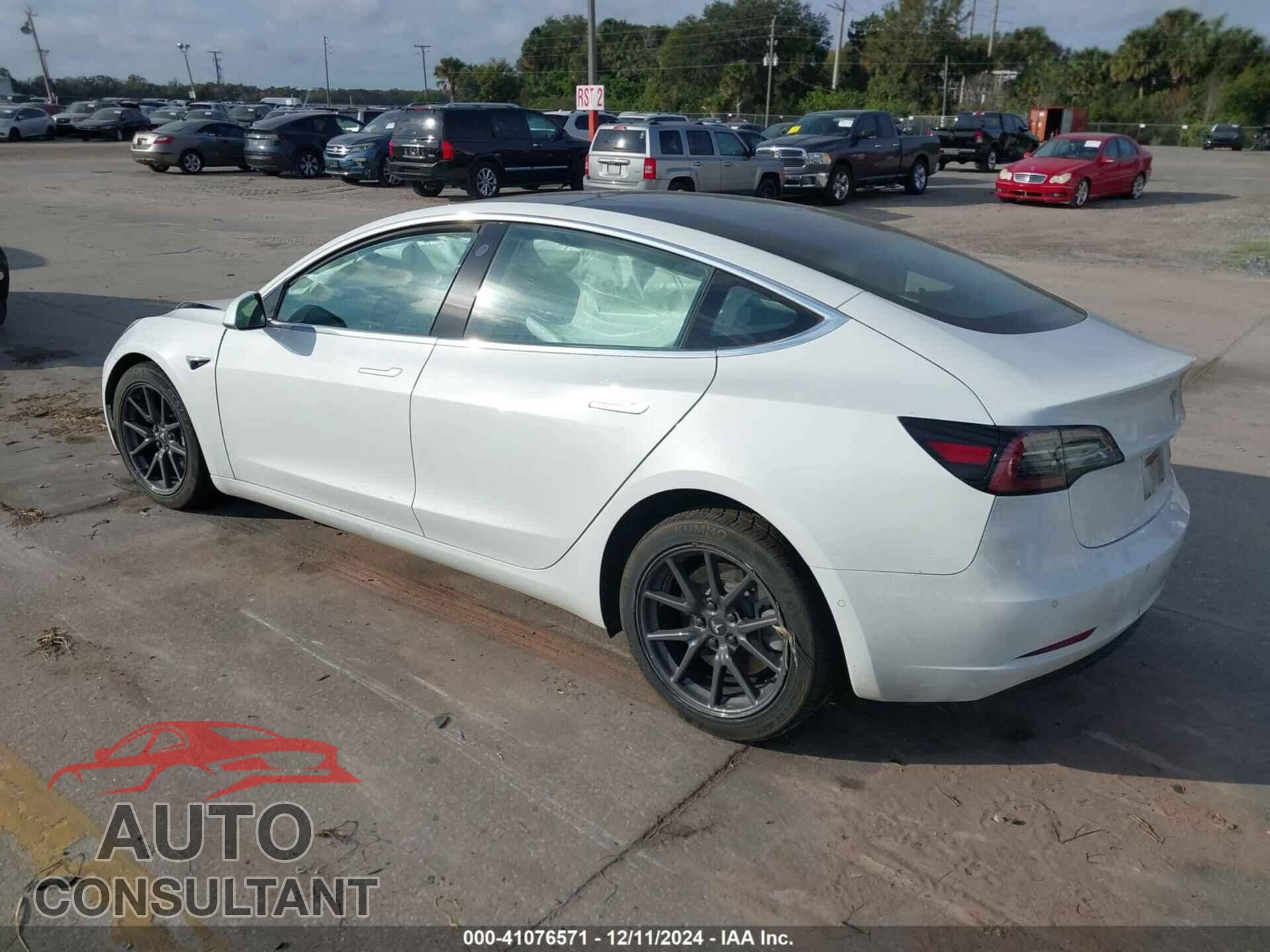 TESLA MODEL 3 2018 - 5YJ3E1EB0JF115523