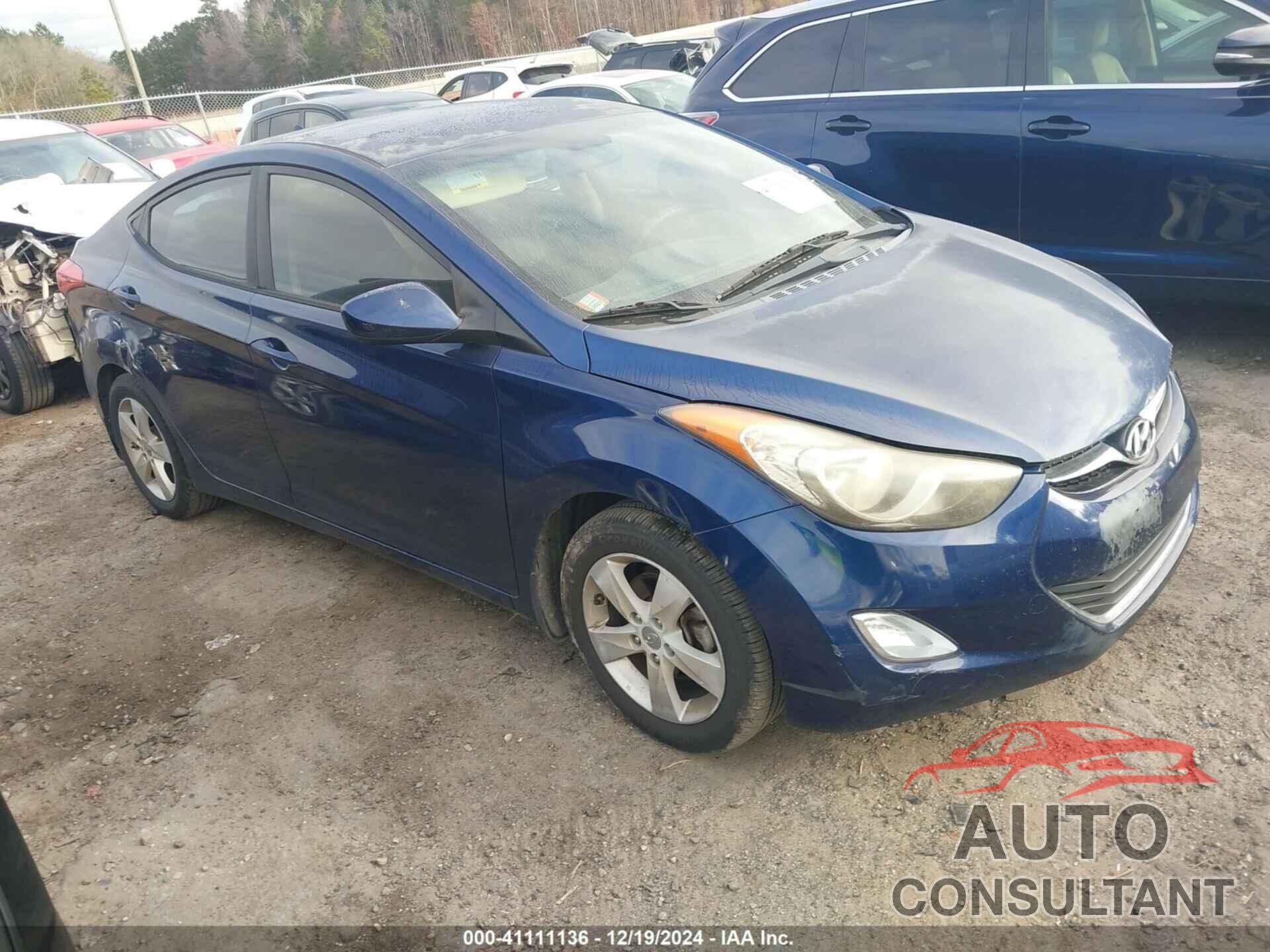 HYUNDAI ELANTRA 2013 - KMHDH4AE4DU738857
