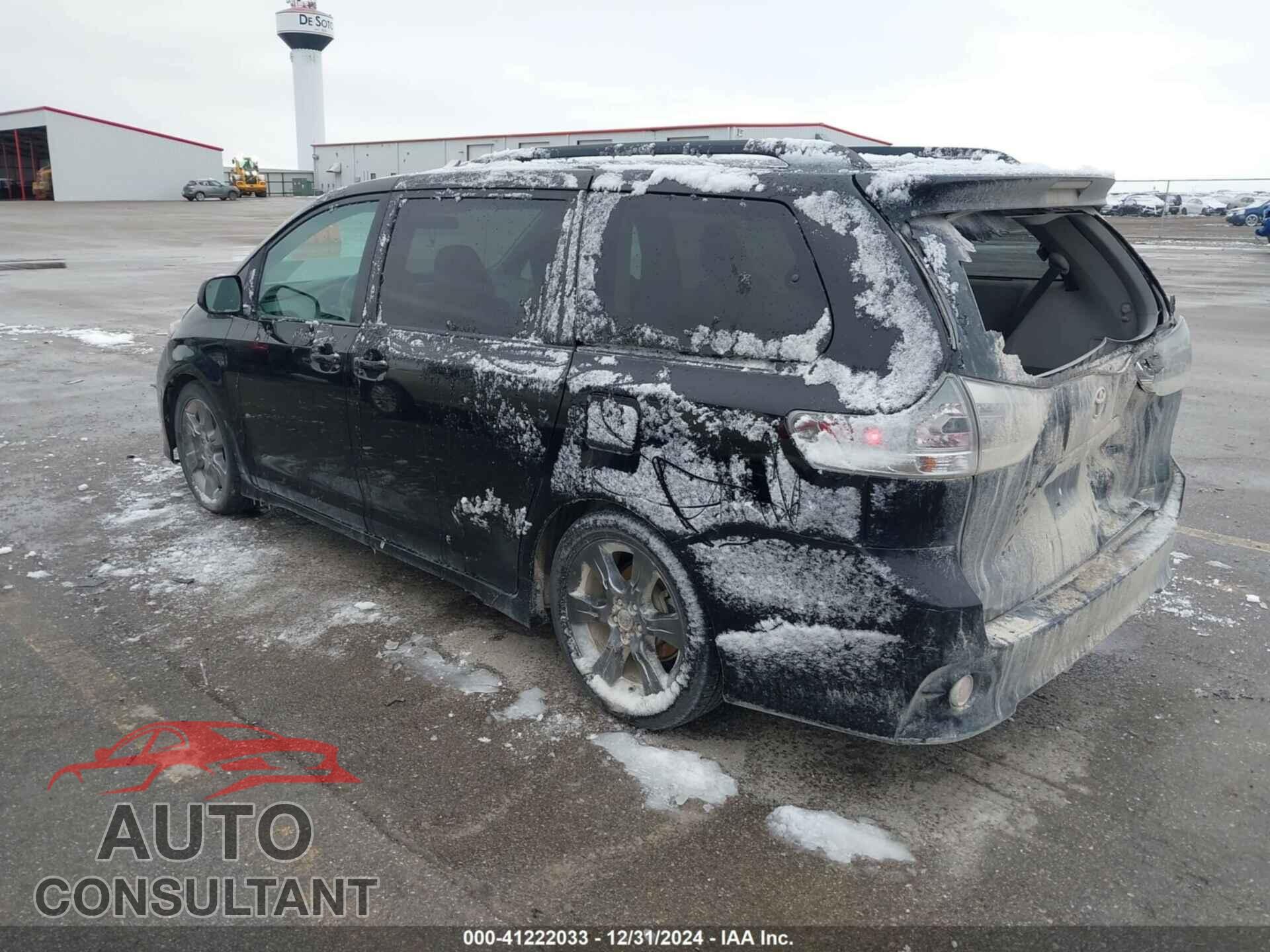 TOYOTA SIENNA 2011 - 5TDXK3DC2BS137357