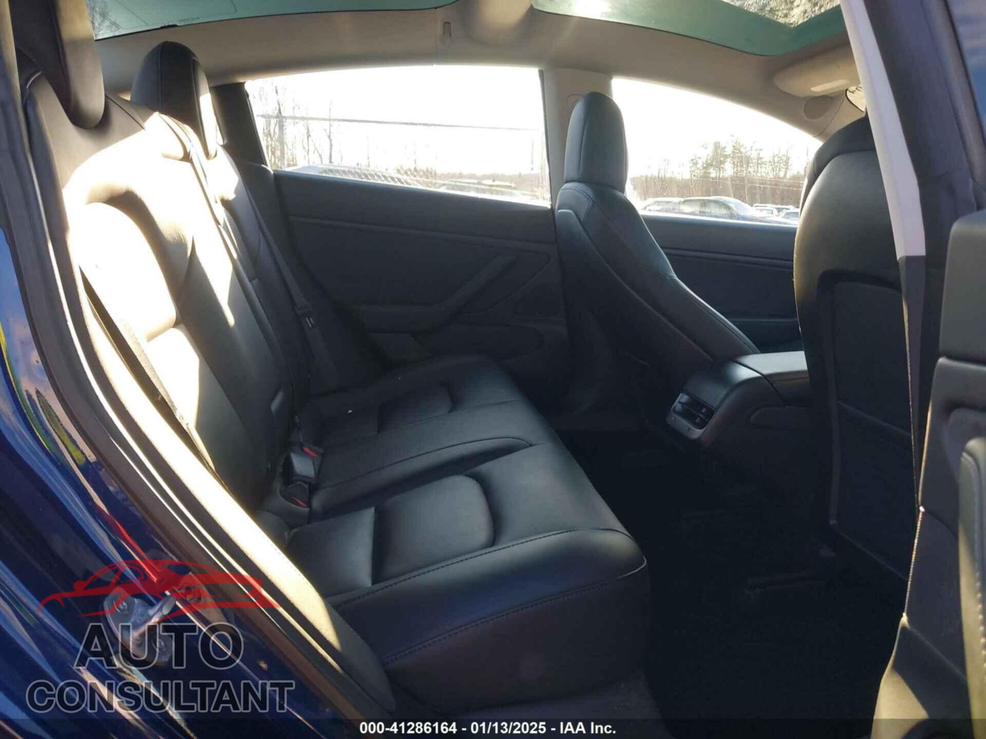 TESLA MODEL 3 2018 - 5YJ3E1EB9JF120574