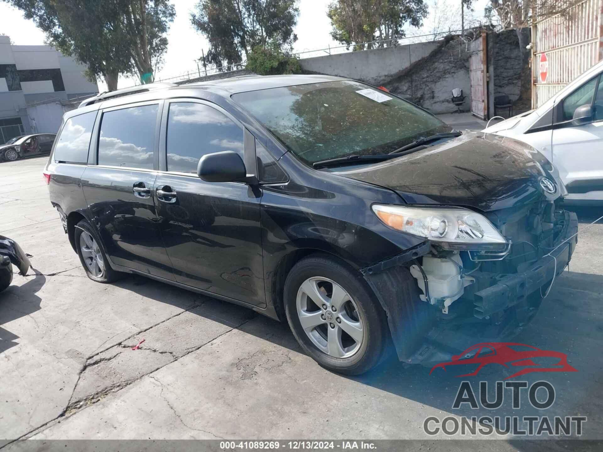 TOYOTA SIENNA 2015 - 5TDKK3DC7FS528102