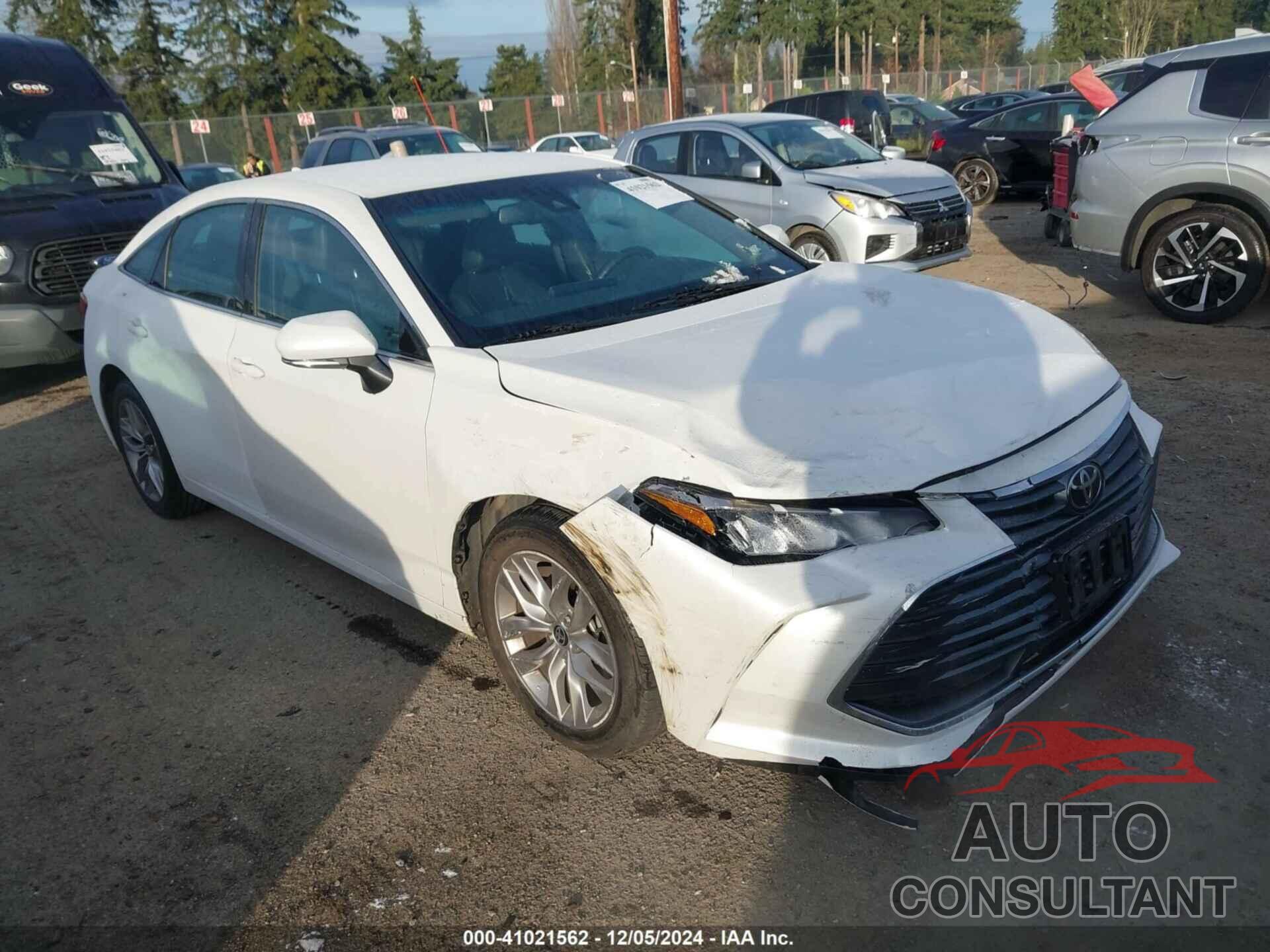 TOYOTA AVALON 2022 - 4T1JZ1FB6NU082904