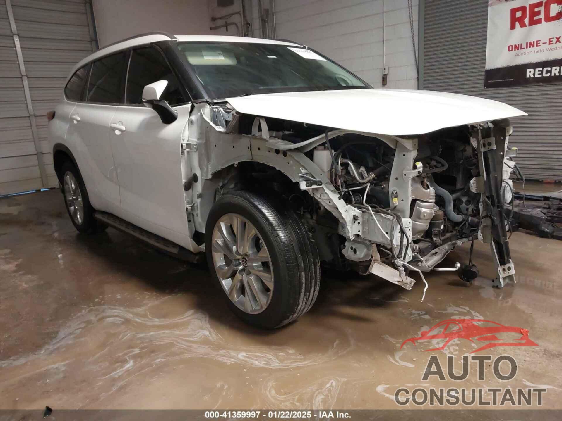 TOYOTA HIGHLANDER 2022 - 5TDYZRAH9NS099164