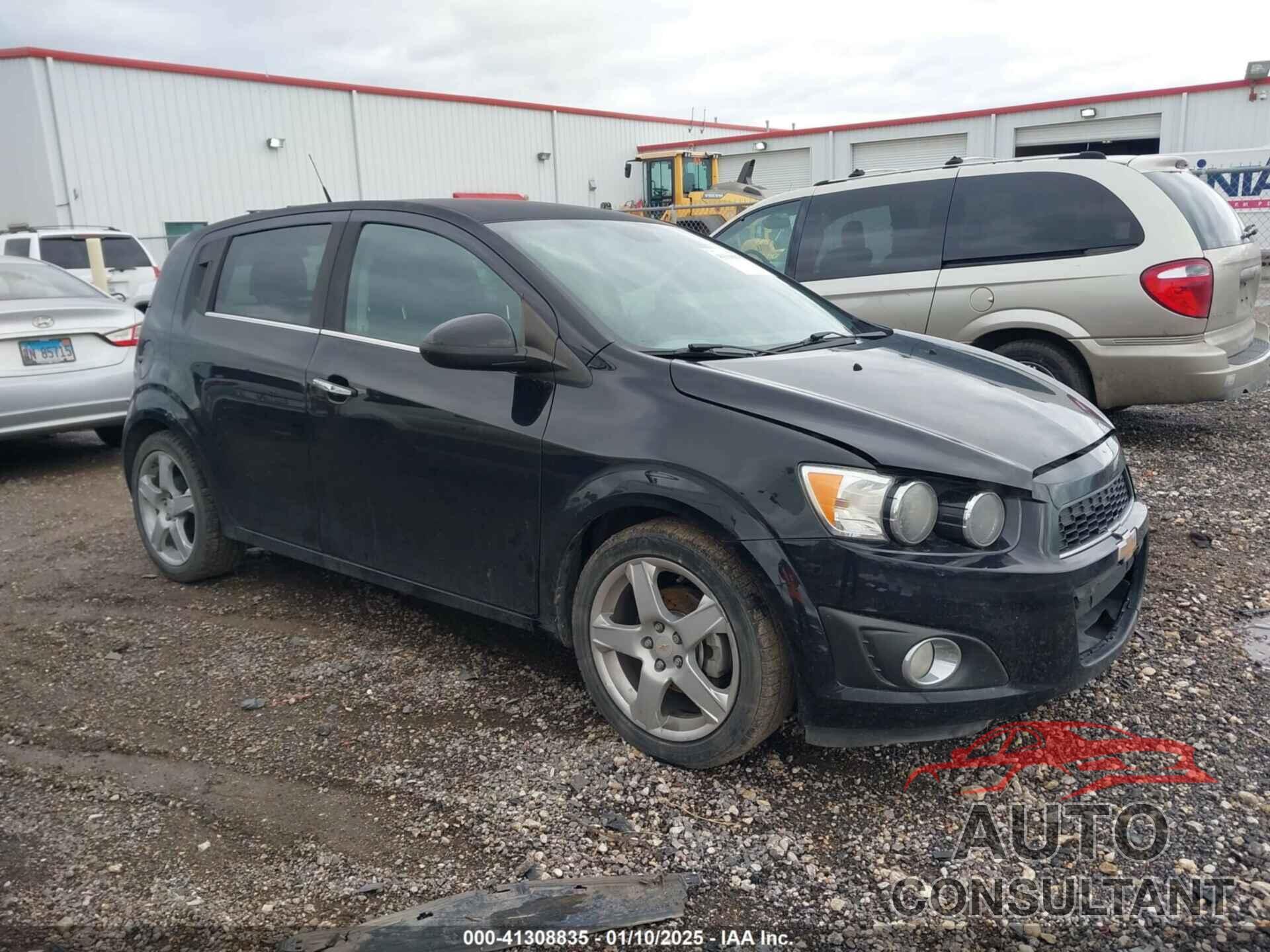 CHEVROLET SONIC 2012 - 1G1JE6SH3C4197084