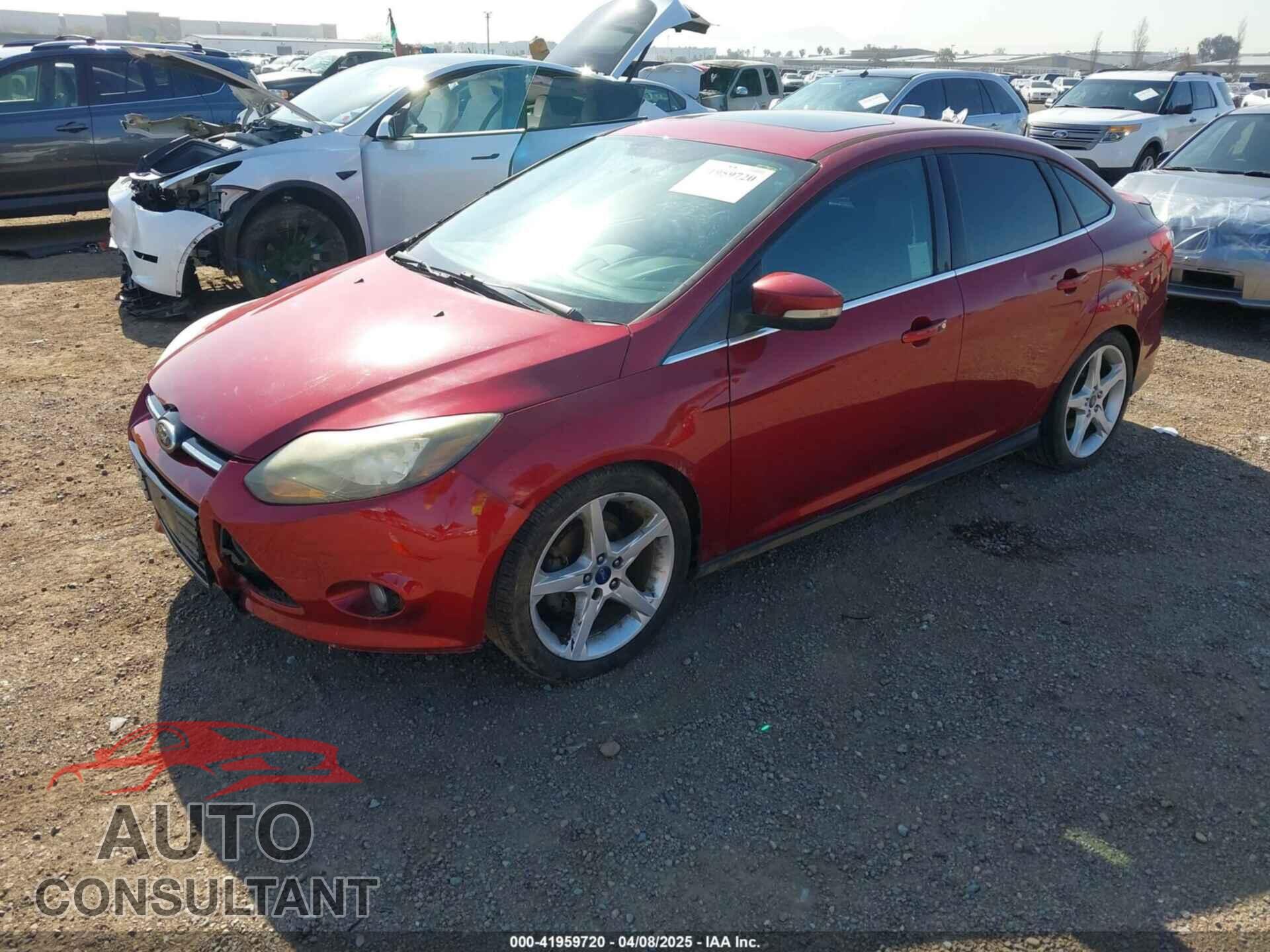 FORD FOCUS 2014 - 1FADP3J2XEL247827