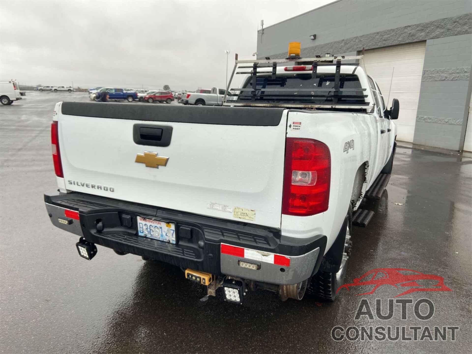 CHEVROLET SILVERADO 2500HD 2013 - 1GC1KVEG8DF229255