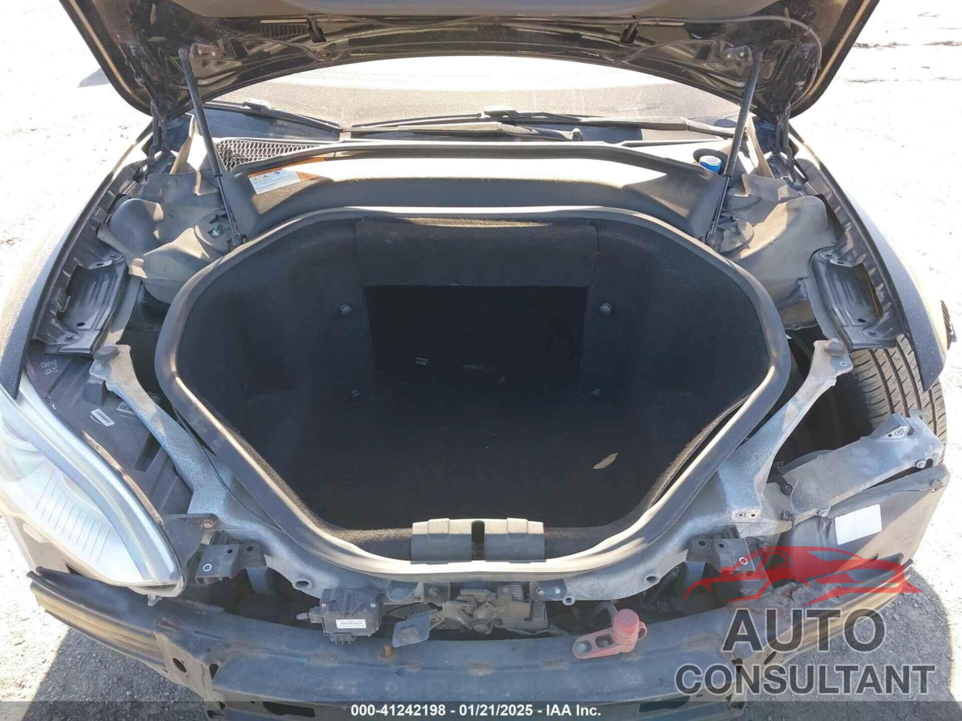 TESLA MODEL S 2014 - 5YJSA1H12EFP42224