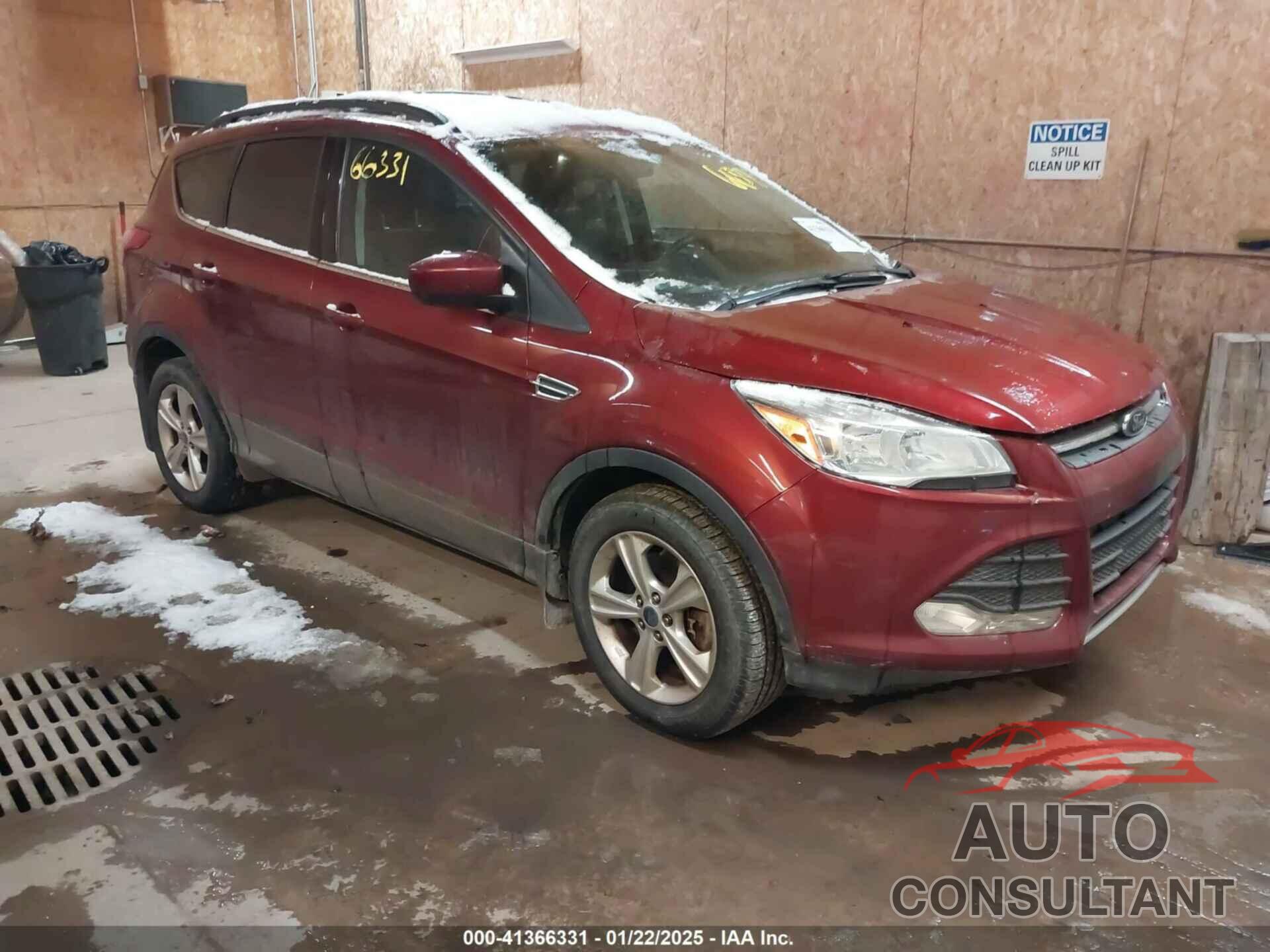 FORD ESCAPE 2015 - 1FMCU9G94FUA95721