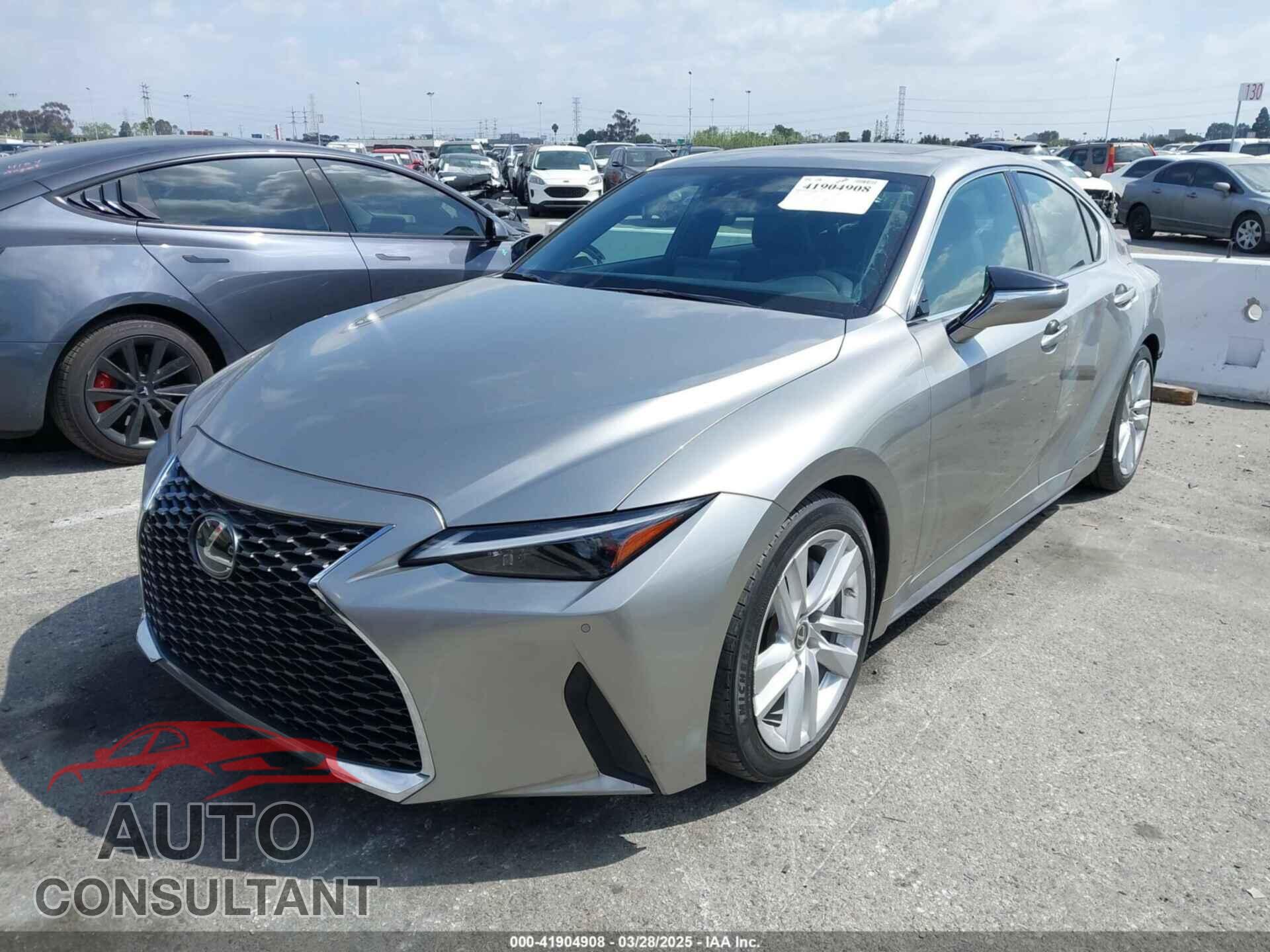 LEXUS IS 300 2021 - JTHCA1D22M5117601