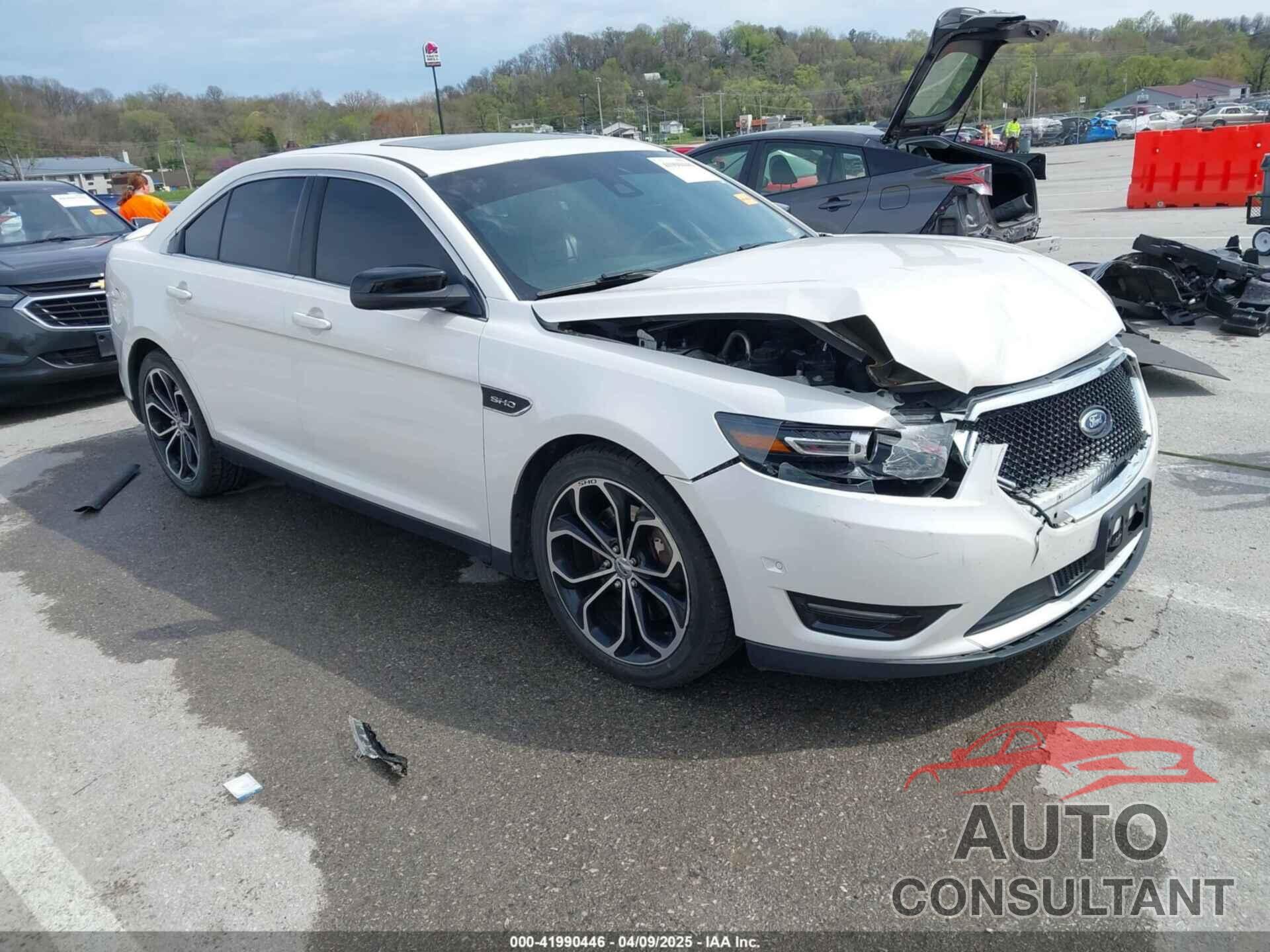 FORD TAURUS 2013 - 1FAHP2KT3DG127975