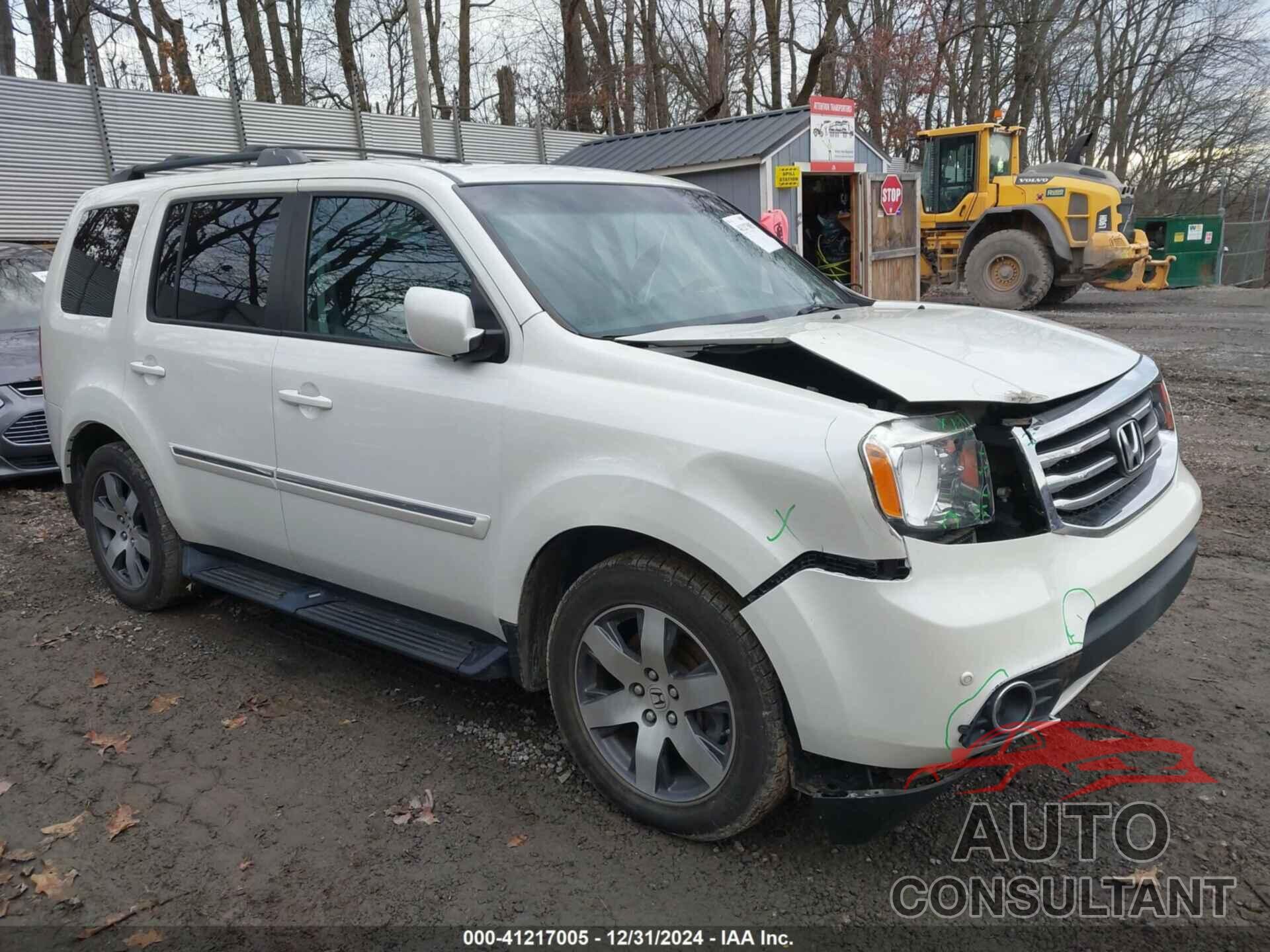 HONDA PILOT 2015 - 5FNYF4H93FB008552