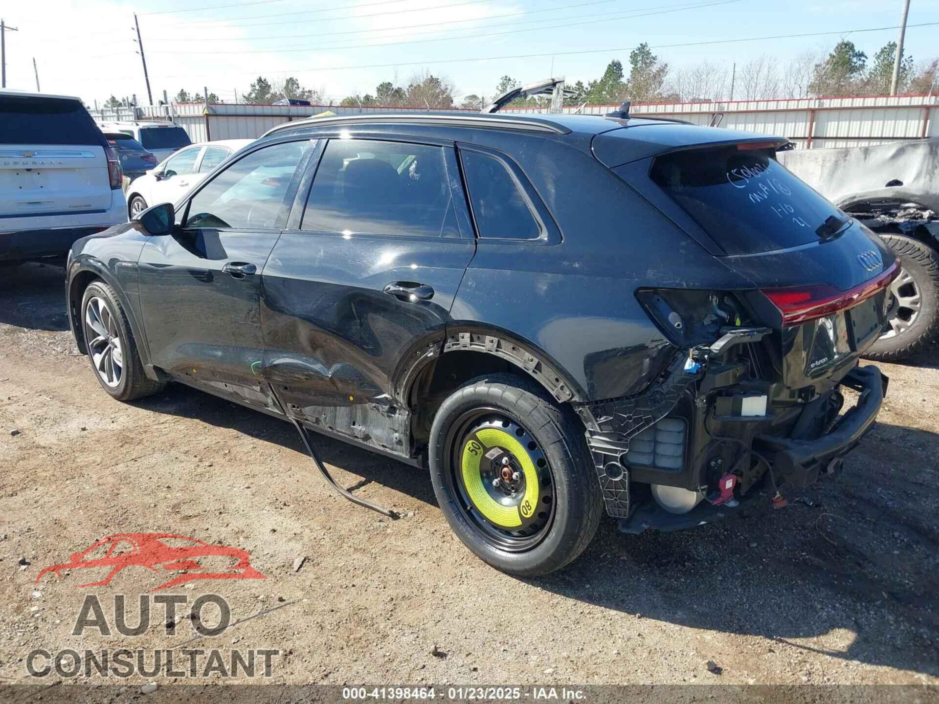 AUDI E-TRON 2021 - WA1LAAGE4MB010570