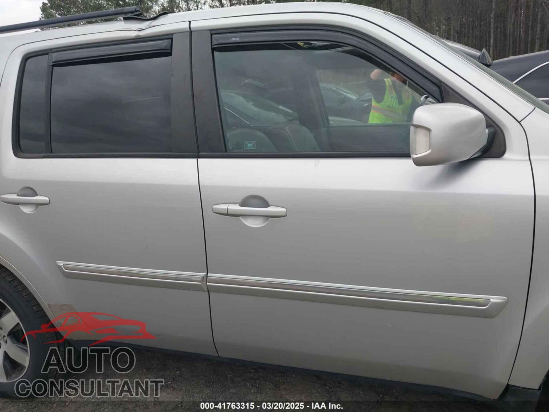 HONDA PILOT 2012 - 5FNYF4H92CB069693
