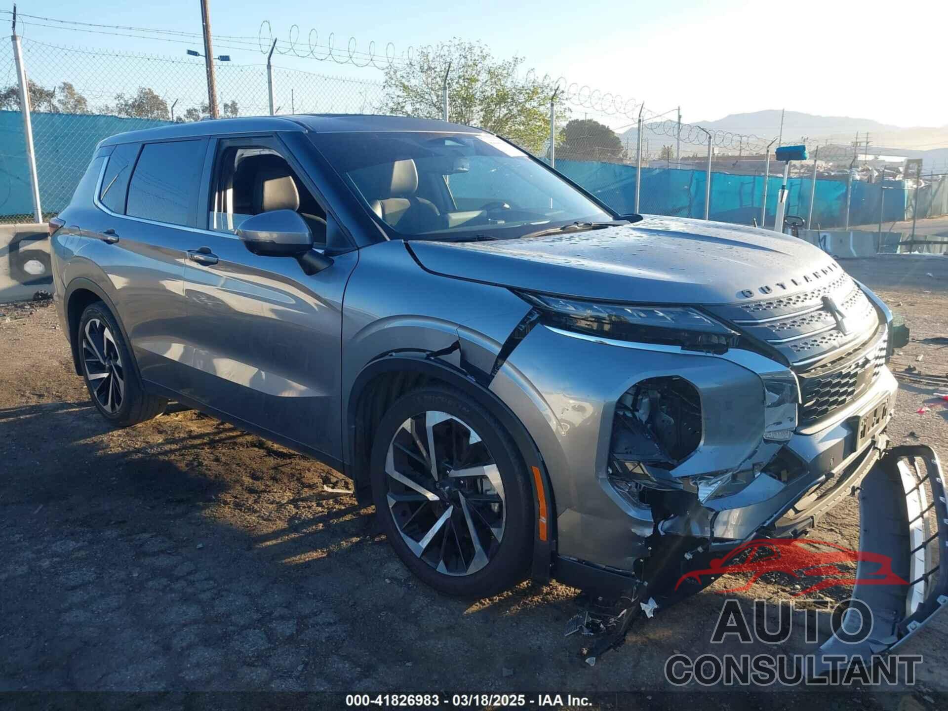 MITSUBISHI OUTLANDER 2023 - JA4J3UA87PZ050286