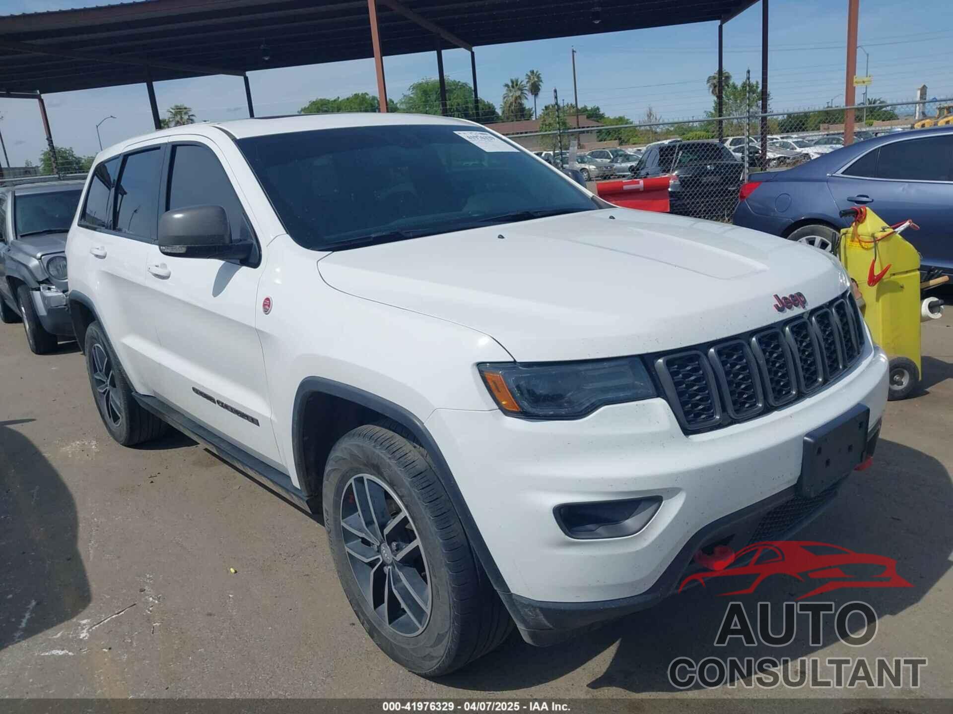 JEEP GRAND CHEROKEE 2018 - 1C4RJFLG7JC334896