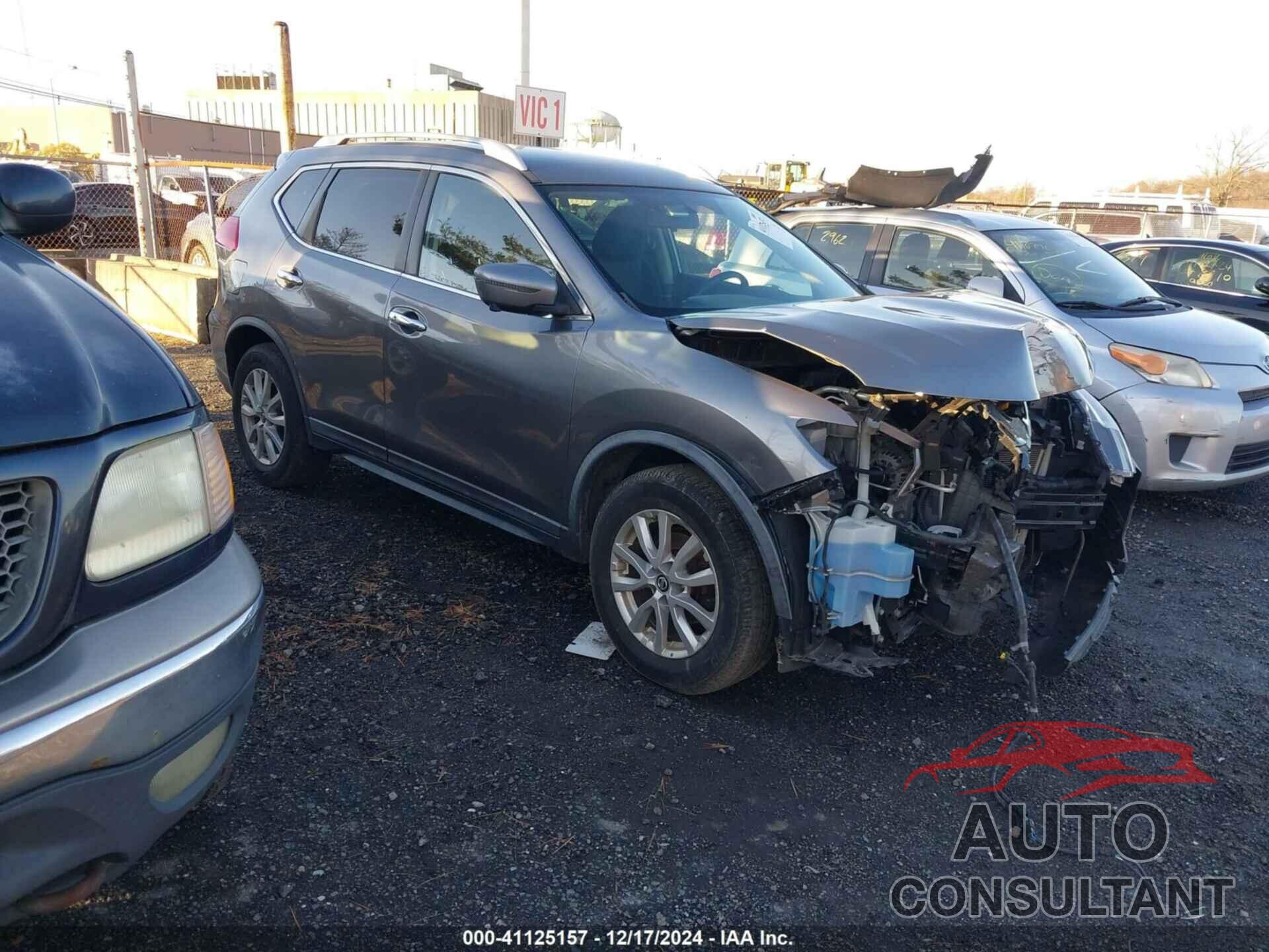 NISSAN ROGUE 2017 - KNMAT2MV3HP615173