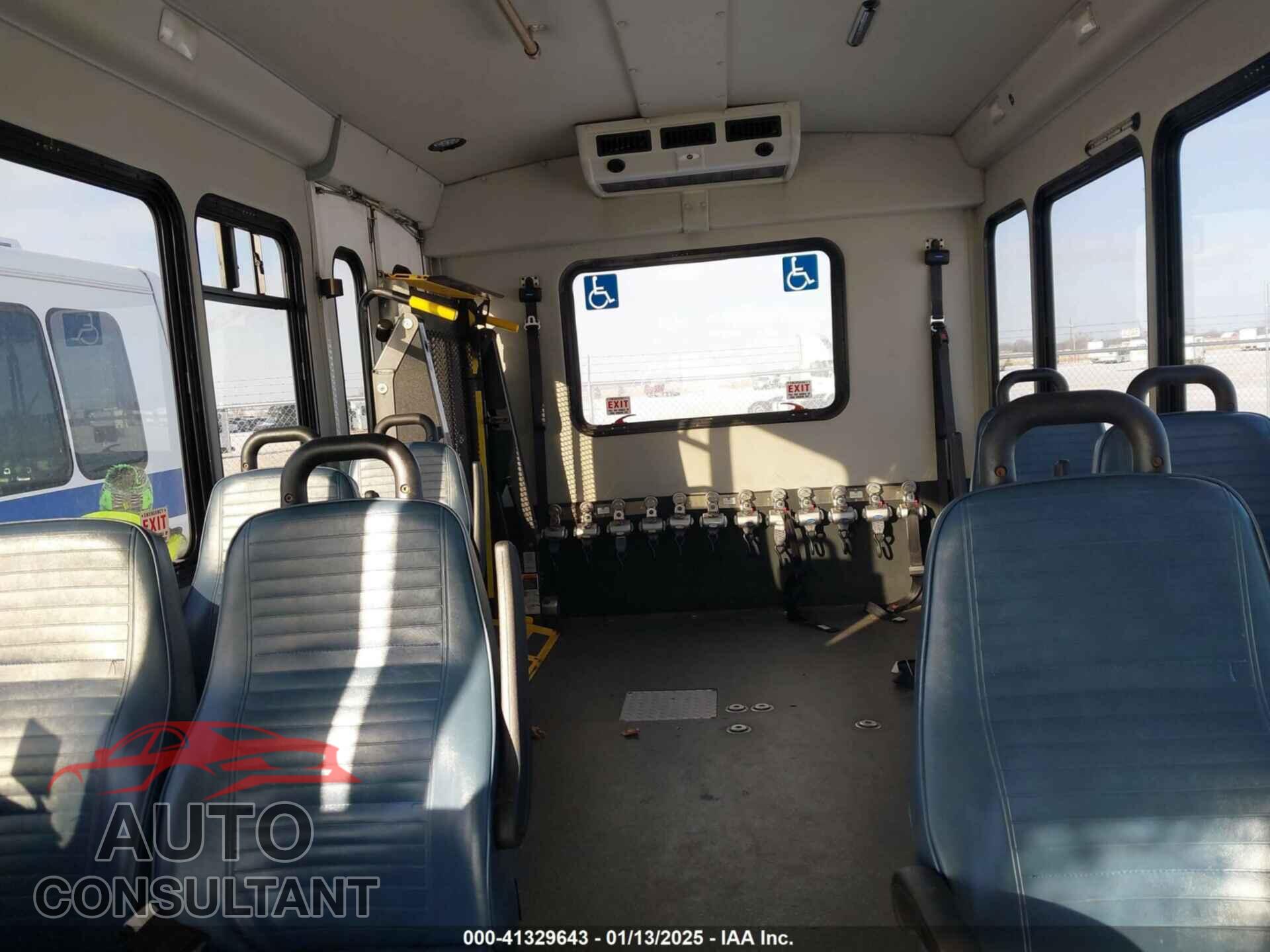 FORD E-450 CUTAWAY 2019 - 1FDFE4FS0KDC32018