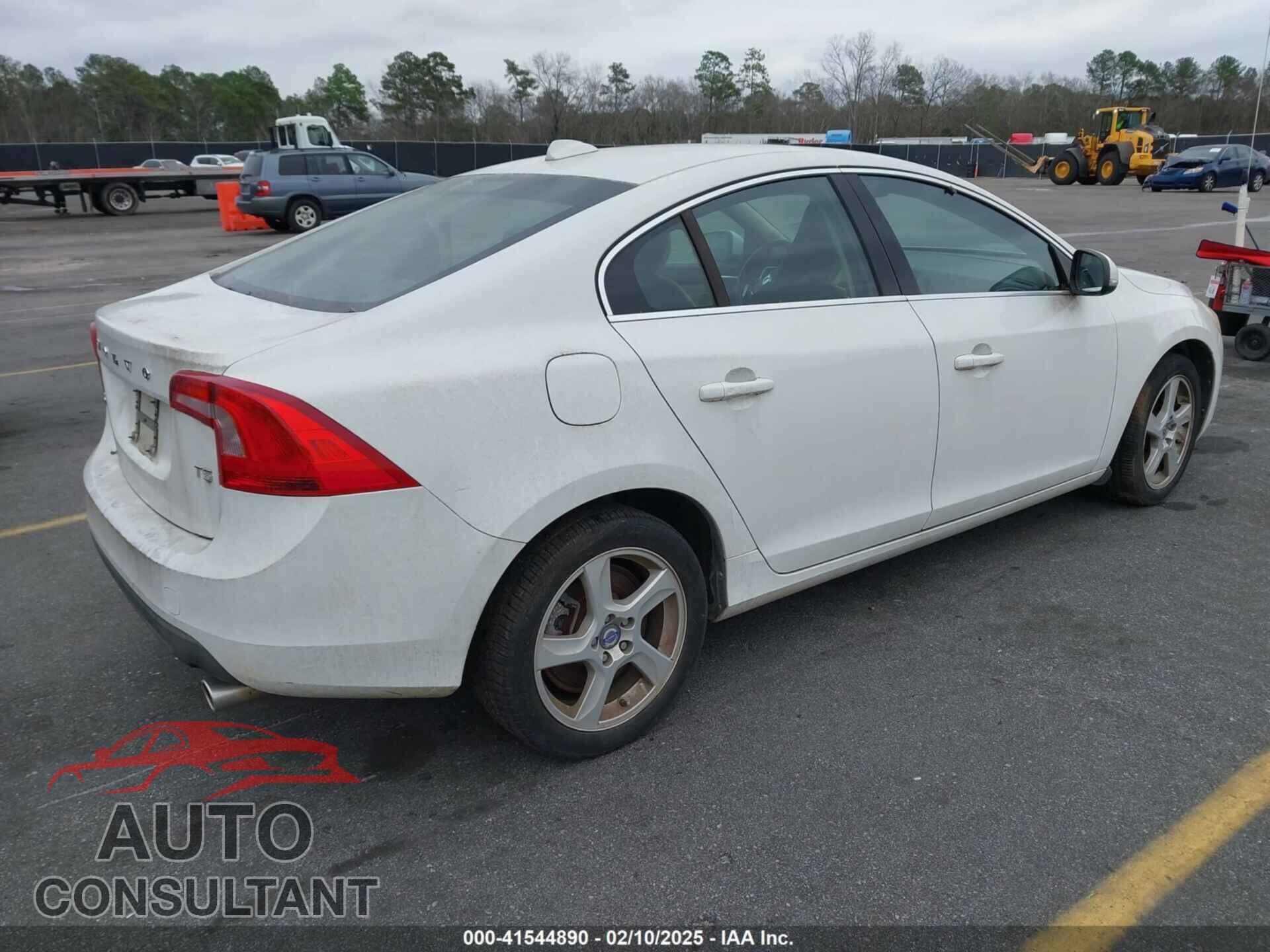 VOLVO S60 2013 - YV1612FSXD2187697