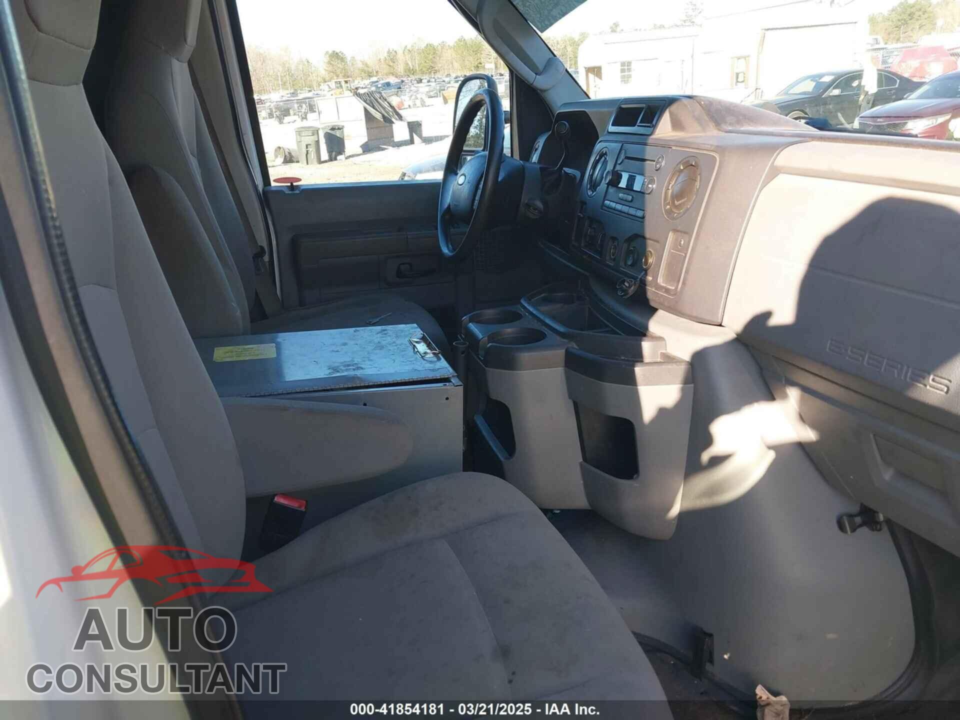 FORD E-150 2011 - 1FTNE1EW2BDA61677