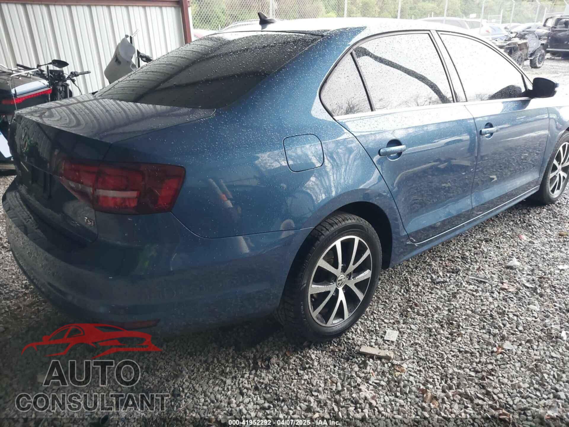 VOLKSWAGEN JETTA 2017 - 3VWDB7AJ6HM206831