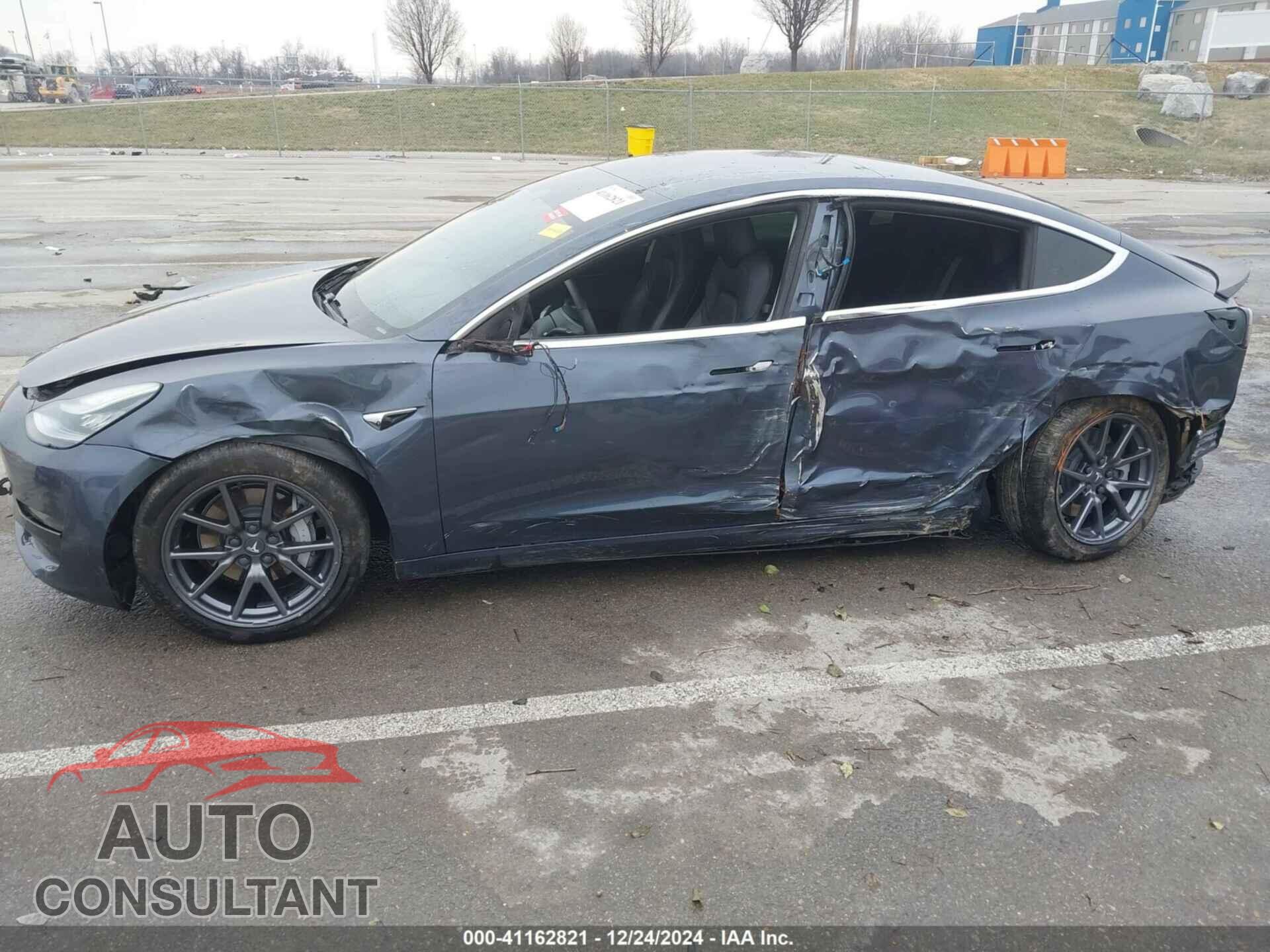 TESLA MODEL 3 2020 - 5YJ3E1EBXLF663242