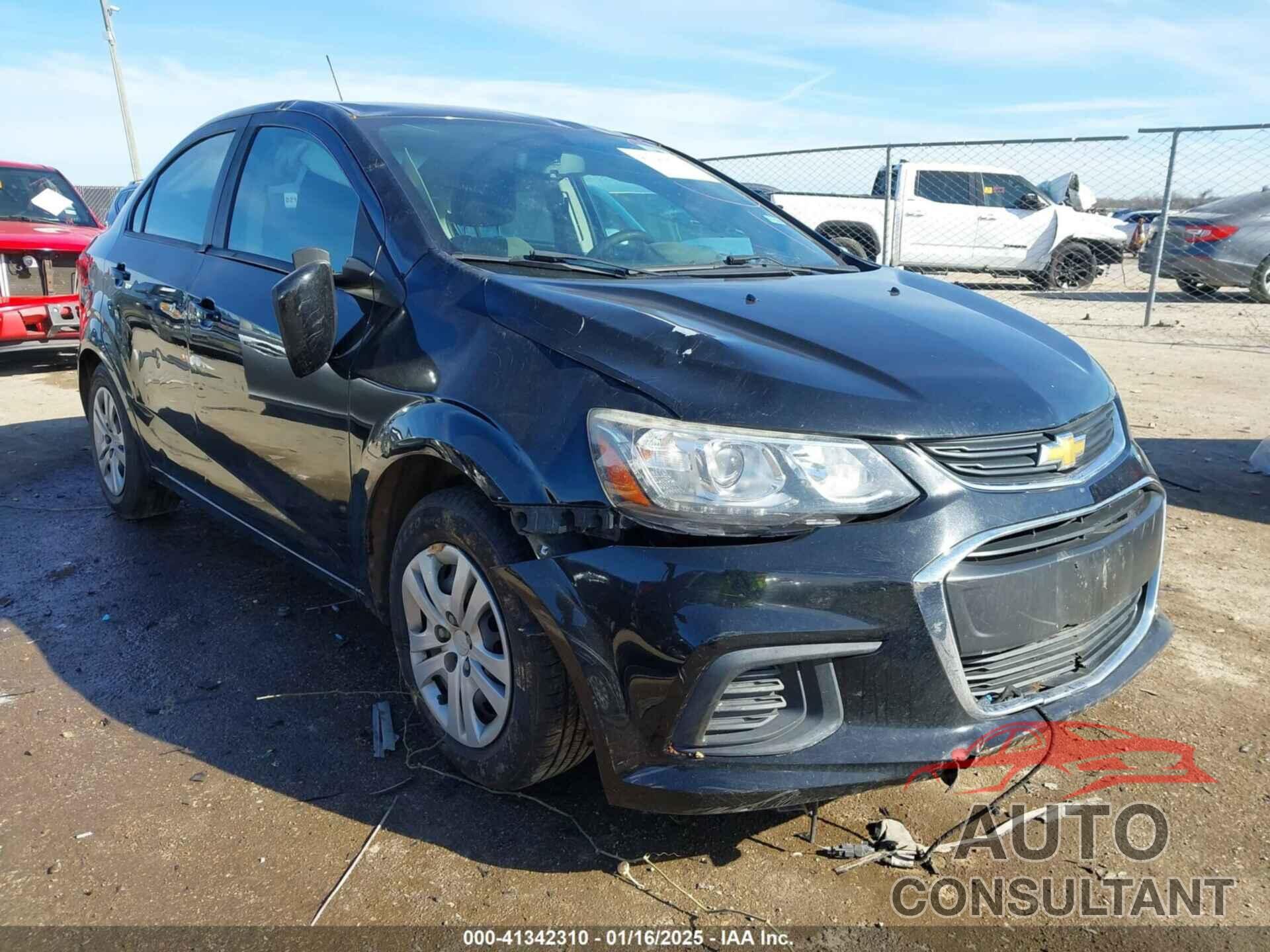 CHEVROLET SONIC 2017 - 1G1JB5SH0H4137001