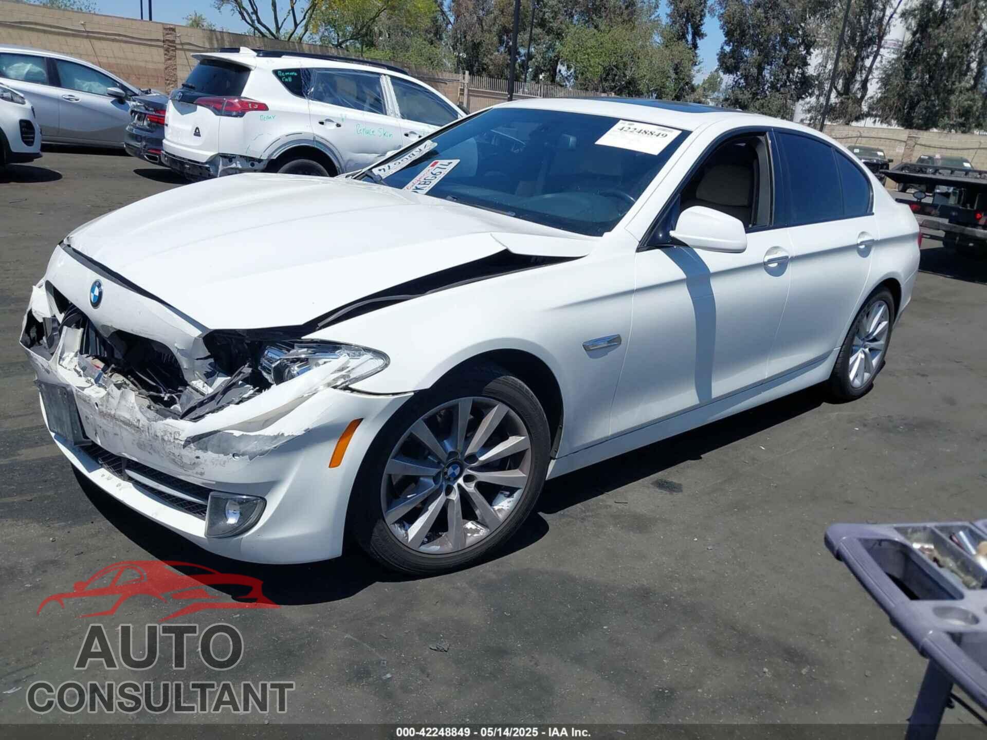 BMW 528I 2012 - WBAXG5C51CDX03681