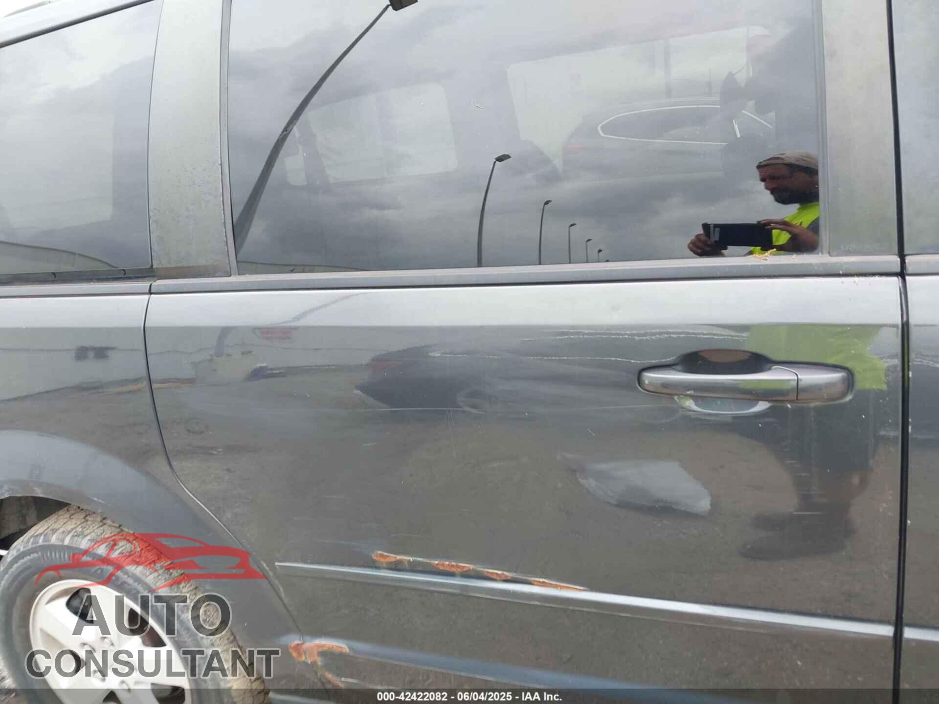 DODGE GRAND CARAVAN 2011 - 2D4RN4DG6BR736220