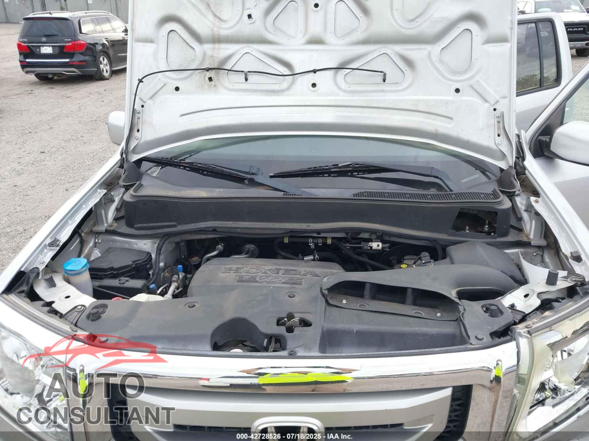 HONDA PILOT 2011 - 5FNYF4H46BB107171